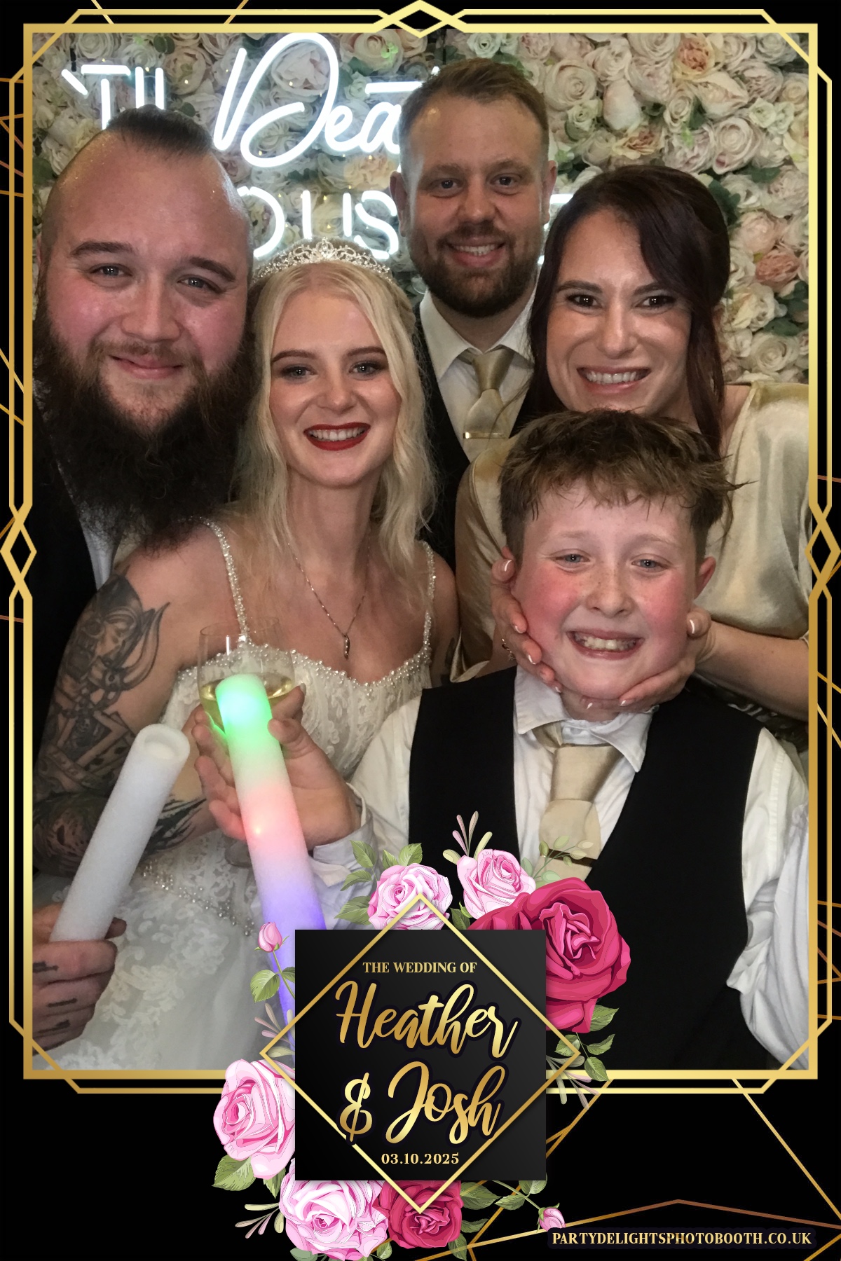 Heather and Josh's Wedding | View more photos from the event at gallery.partydelightsphotobooth.co.uk/u/PartyDelightsPhotoBooth/Heather-and-Joshs-Wedding