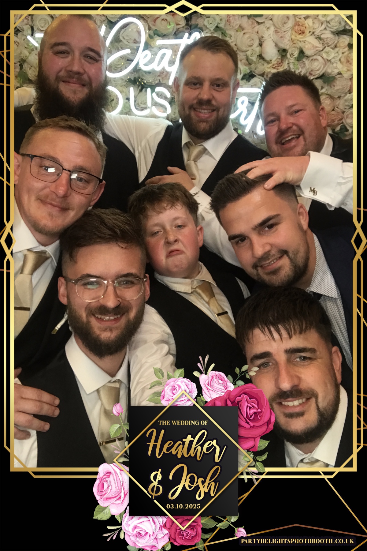 Heather and Josh's Wedding | View more photos from the event at gallery.partydelightsphotobooth.co.uk/u/PartyDelightsPhotoBooth/Heather-and-Joshs-Wedding