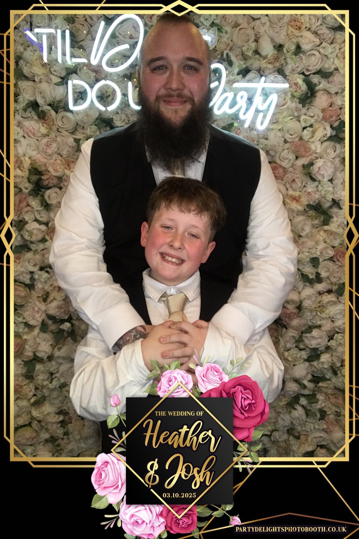 Heather and Josh's Wedding | View more photos from the event at gallery.partydelightsphotobooth.co.uk/u/PartyDelightsPhotoBooth/Heather-and-Joshs-Wedding