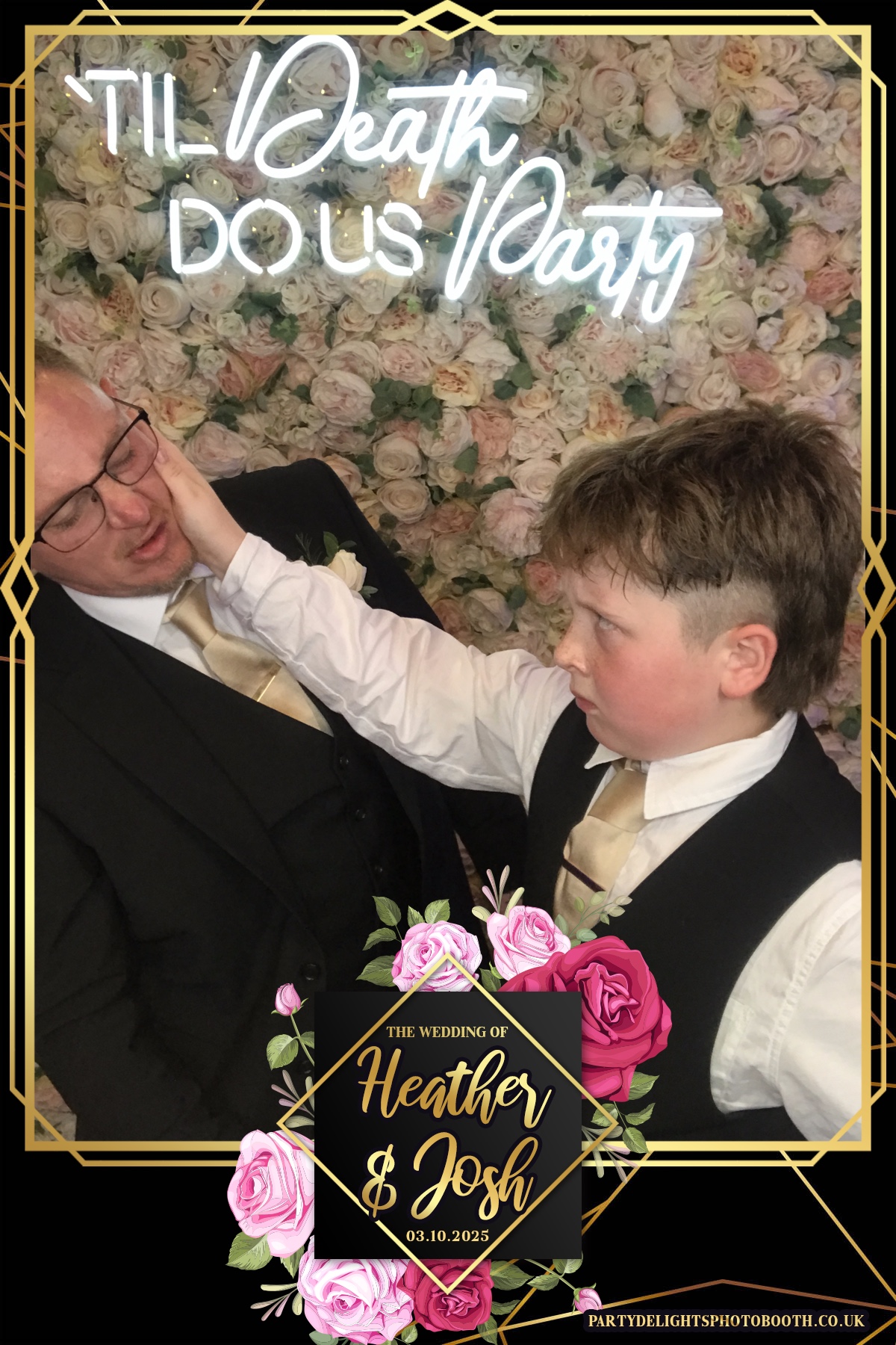Heather and Josh's Wedding | View more photos from the event at gallery.partydelightsphotobooth.co.uk/u/PartyDelightsPhotoBooth/Heather-and-Joshs-Wedding