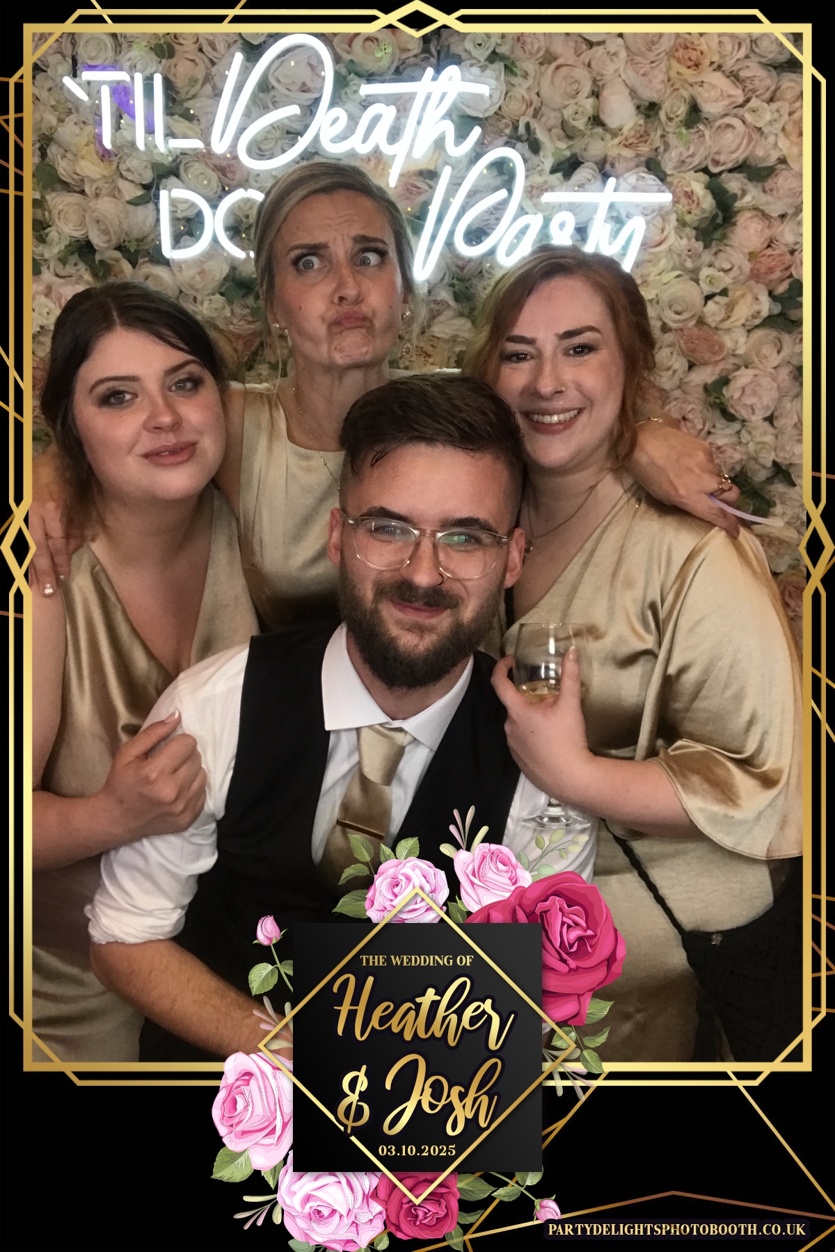 Heather and Josh's Wedding | View more photos from the event at gallery.partydelightsphotobooth.co.uk/u/PartyDelightsPhotoBooth/Heather-and-Joshs-Wedding