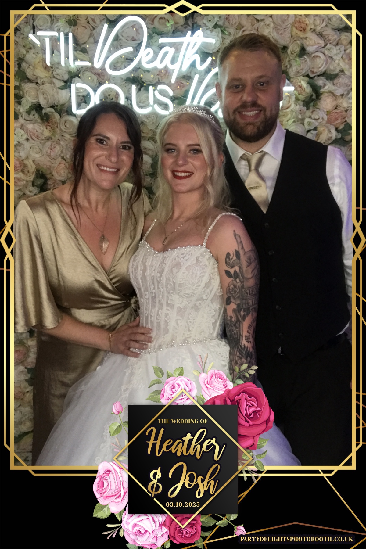 Heather and Josh's Wedding | View more photos from the event at gallery.partydelightsphotobooth.co.uk/u/PartyDelightsPhotoBooth/Heather-and-Joshs-Wedding
