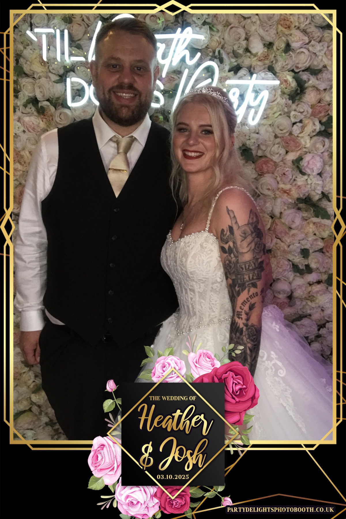 Heather and Josh's Wedding | View more photos from the event at gallery.partydelightsphotobooth.co.uk/u/PartyDelightsPhotoBooth/Heather-and-Joshs-Wedding