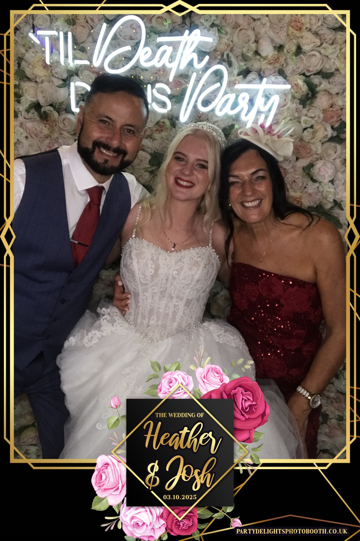 Heather and Josh's Wedding | View more photos from the event at gallery.partydelightsphotobooth.co.uk/u/PartyDelightsPhotoBooth/Heather-and-Joshs-Wedding