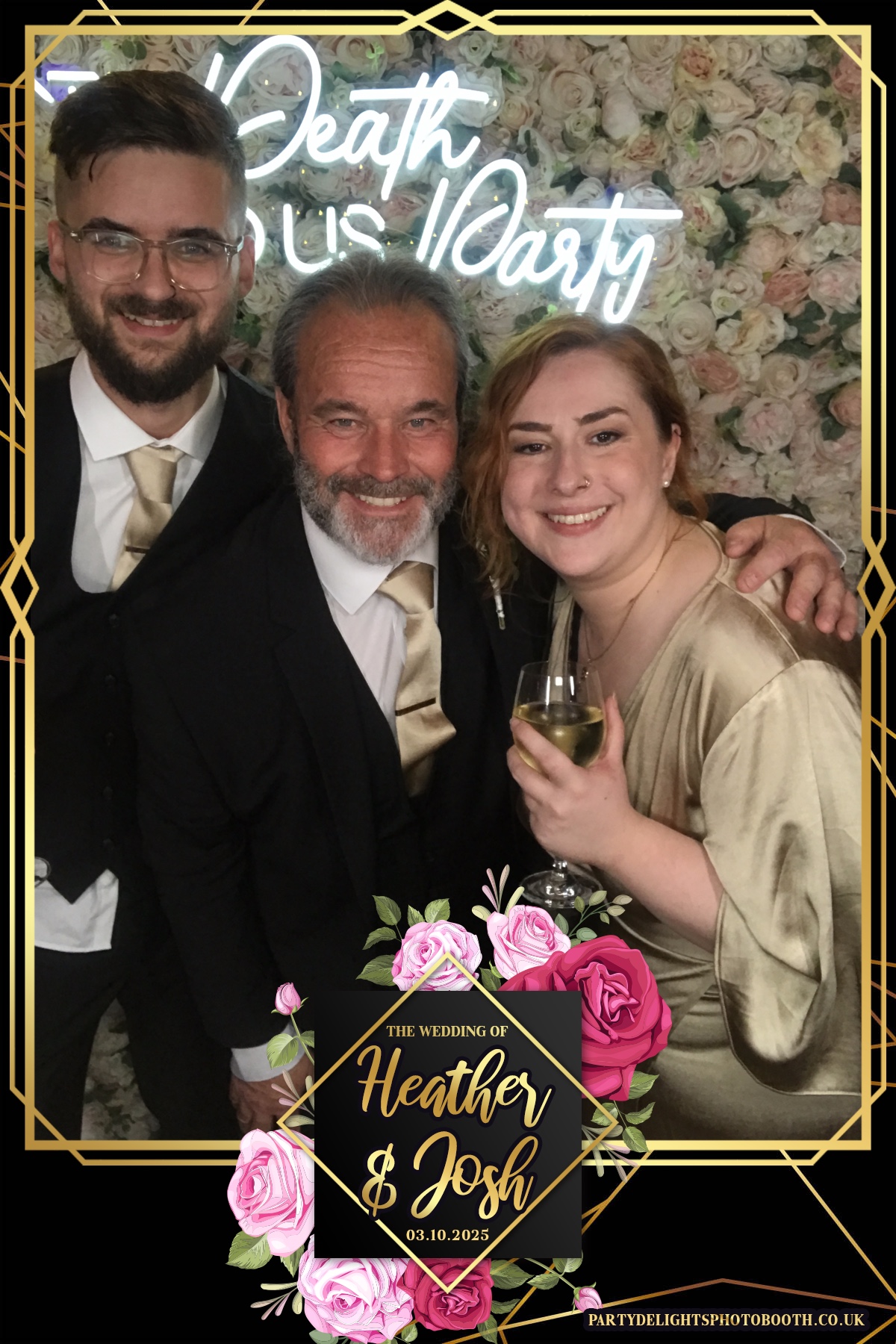 Heather and Josh's Wedding | View more photos from the event at gallery.partydelightsphotobooth.co.uk/u/PartyDelightsPhotoBooth/Heather-and-Joshs-Wedding