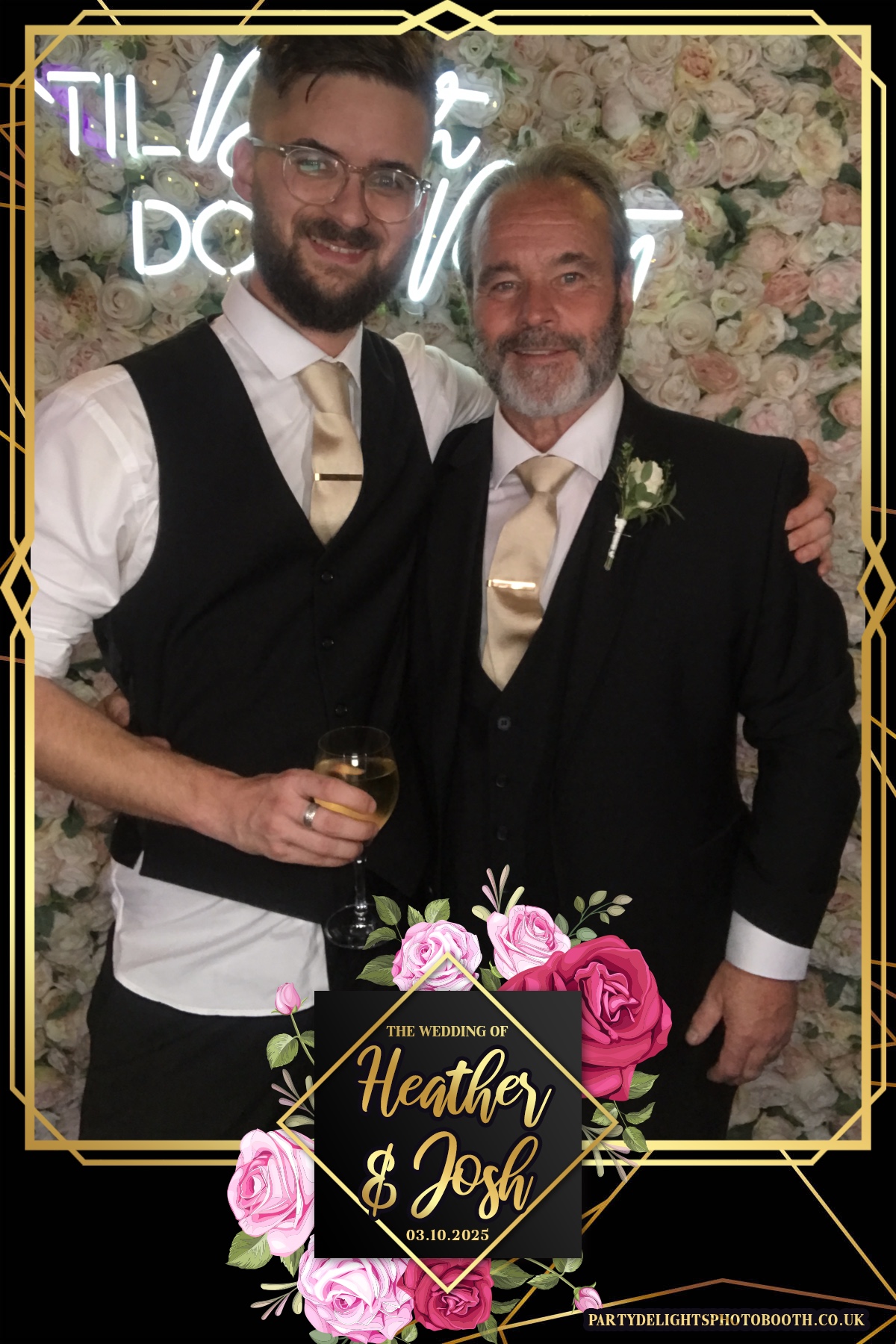 Heather and Josh's Wedding | View more photos from the event at gallery.partydelightsphotobooth.co.uk/u/PartyDelightsPhotoBooth/Heather-and-Joshs-Wedding