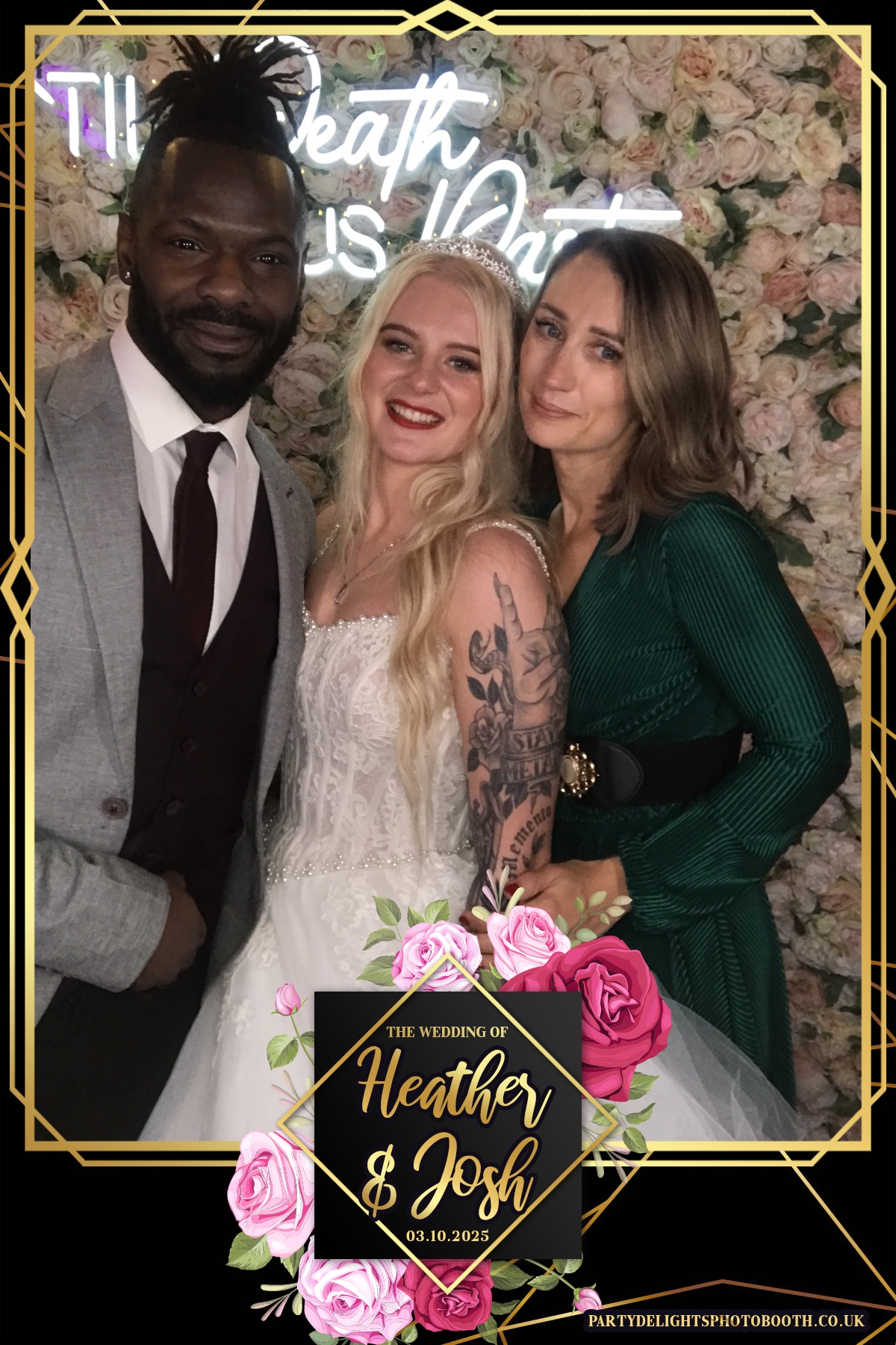 Heather and Josh's Wedding | View more photos from the event at gallery.partydelightsphotobooth.co.uk/u/PartyDelightsPhotoBooth/Heather-and-Joshs-Wedding