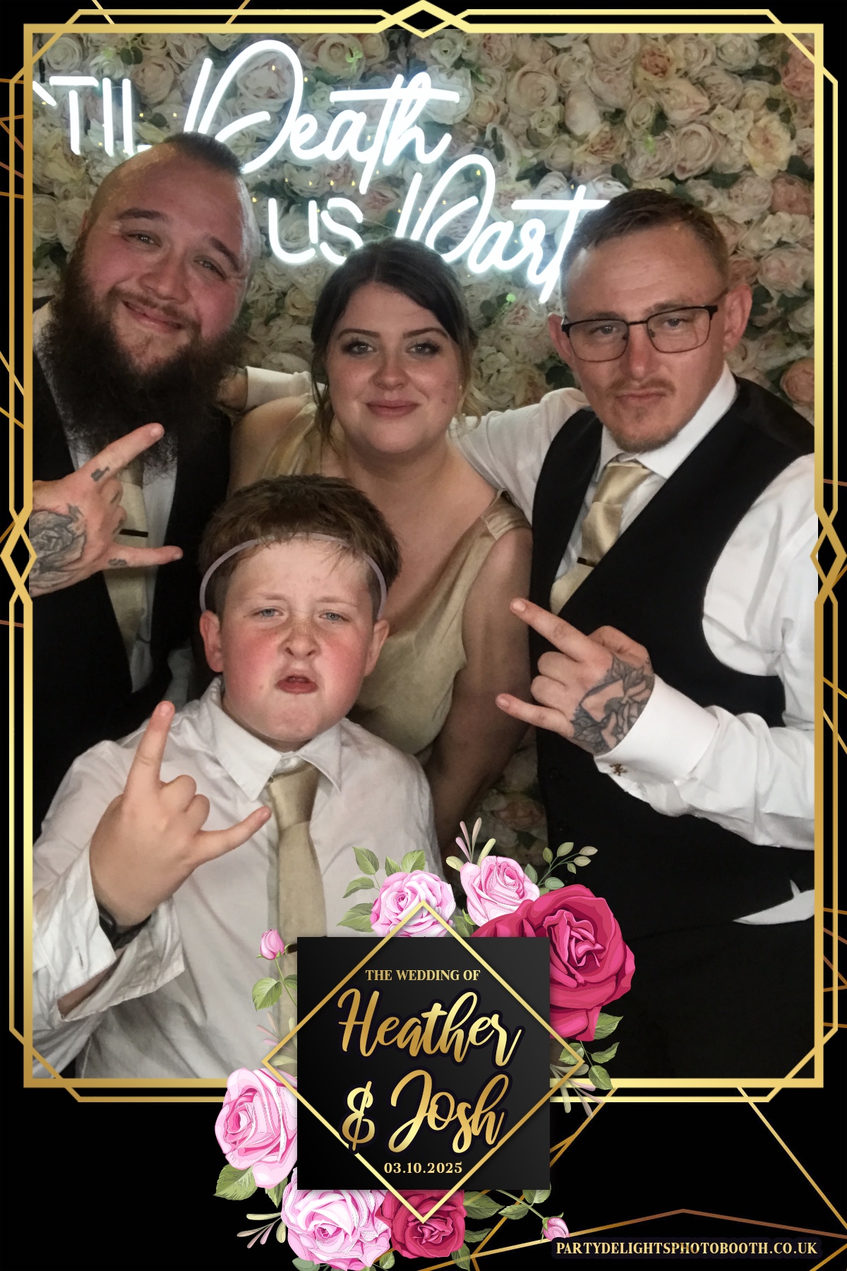Heather and Josh's Wedding | View more photos from the event at gallery.partydelightsphotobooth.co.uk/u/PartyDelightsPhotoBooth/Heather-and-Joshs-Wedding