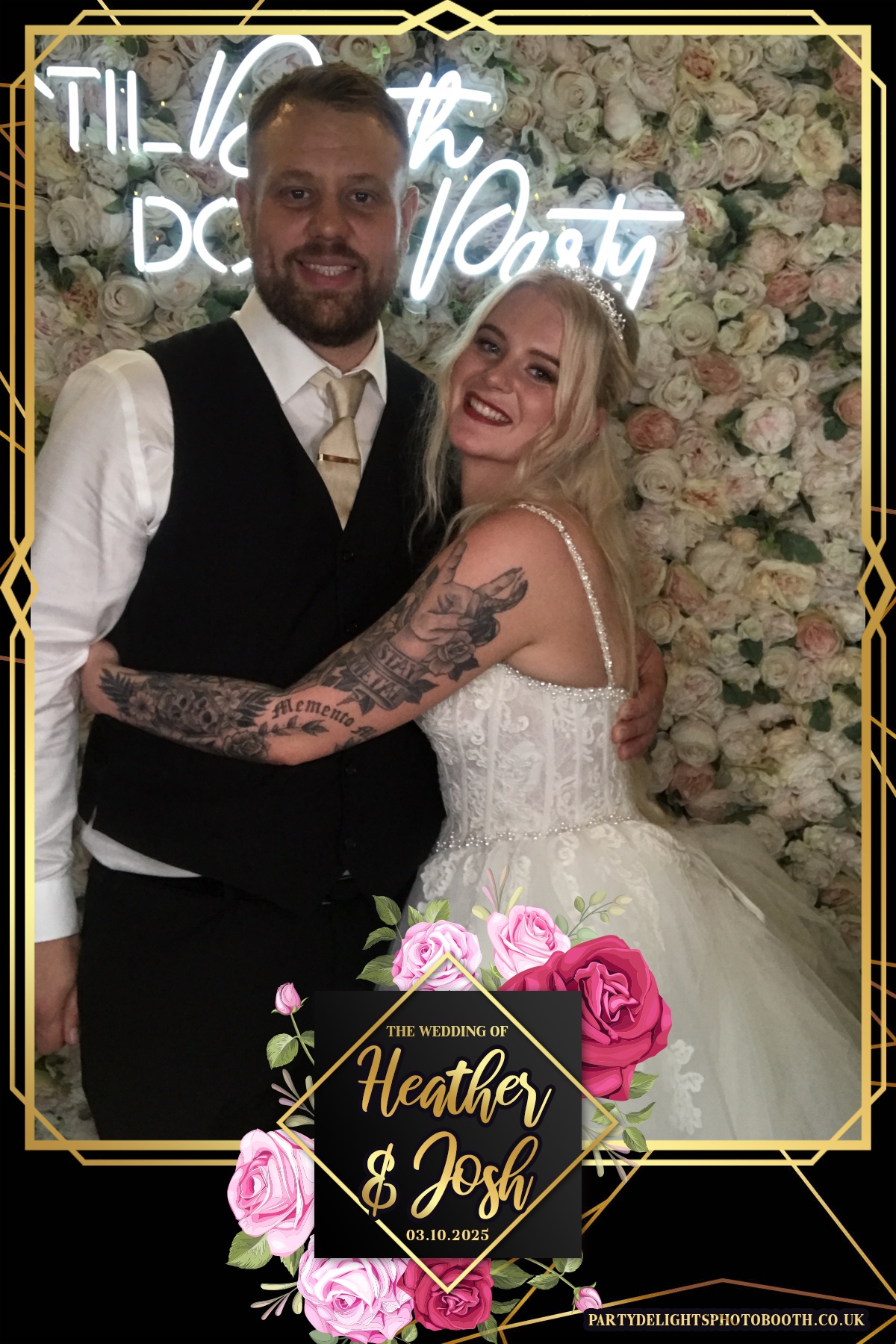 Heather and Josh's Wedding | View more photos from the event at gallery.partydelightsphotobooth.co.uk/u/PartyDelightsPhotoBooth/Heather-and-Joshs-Wedding