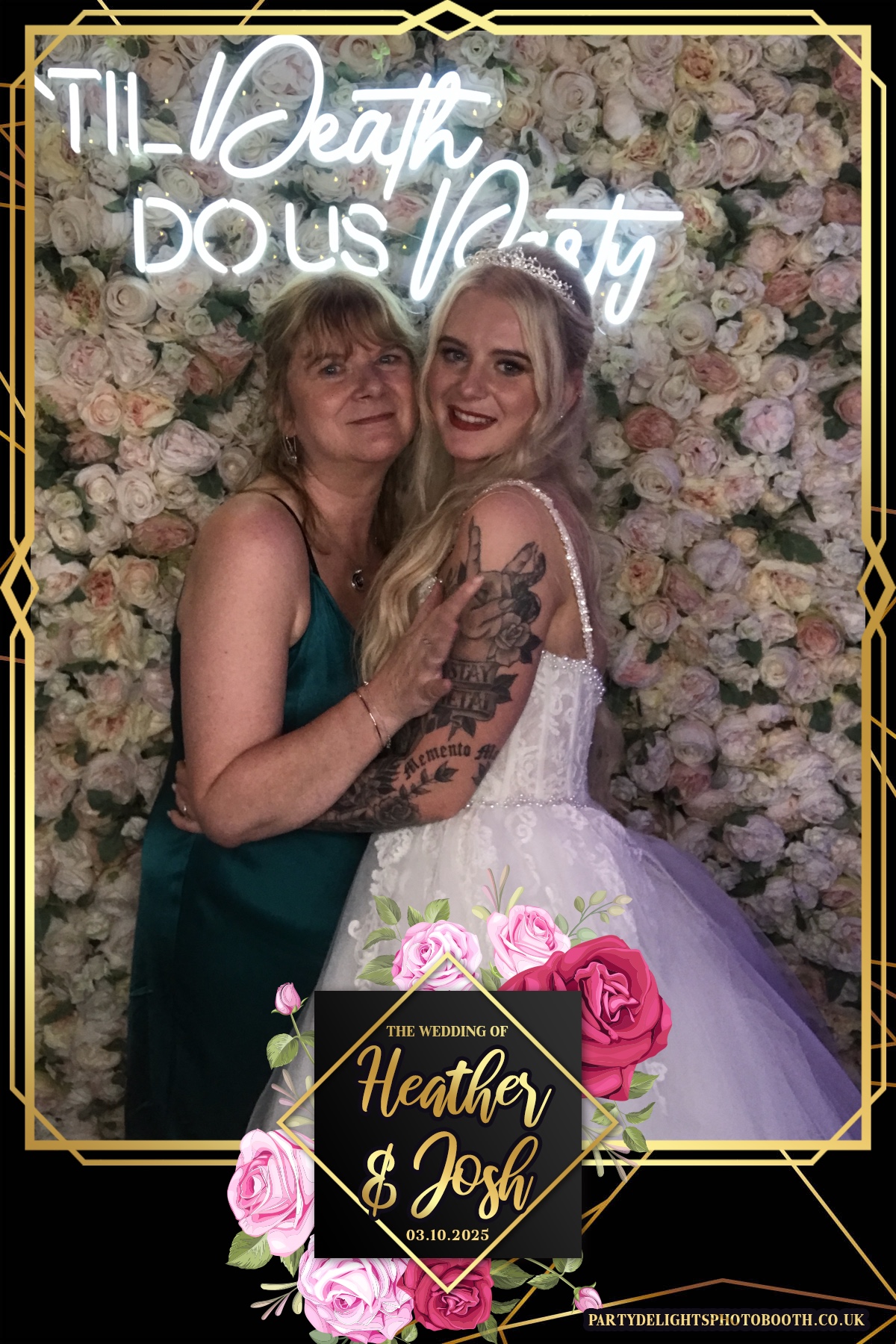 Heather and Josh's Wedding | View more photos from the event at gallery.partydelightsphotobooth.co.uk/u/PartyDelightsPhotoBooth/Heather-and-Joshs-Wedding