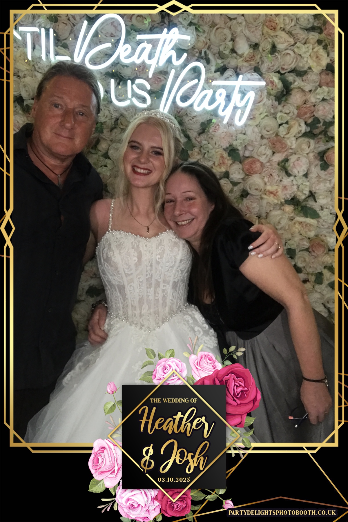 Heather and Josh's Wedding | View more photos from the event at gallery.partydelightsphotobooth.co.uk/u/PartyDelightsPhotoBooth/Heather-and-Joshs-Wedding