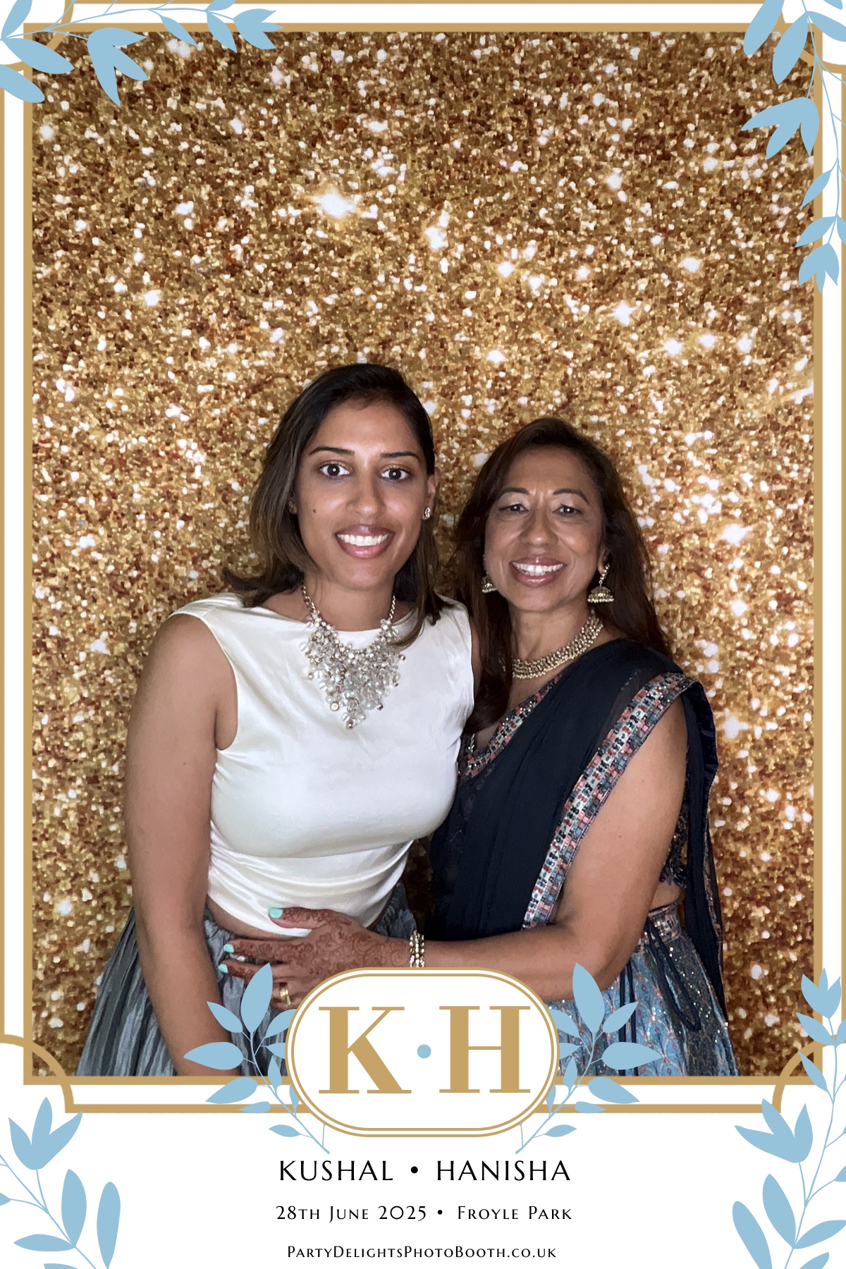 Kushal and Hanisha’s Wedding | View more photos from the event at gallery.partydelightsphotobooth.co.uk/u/PartyDelightsPhotoBooth/Kushal-and-Hanisha’s-Wedding