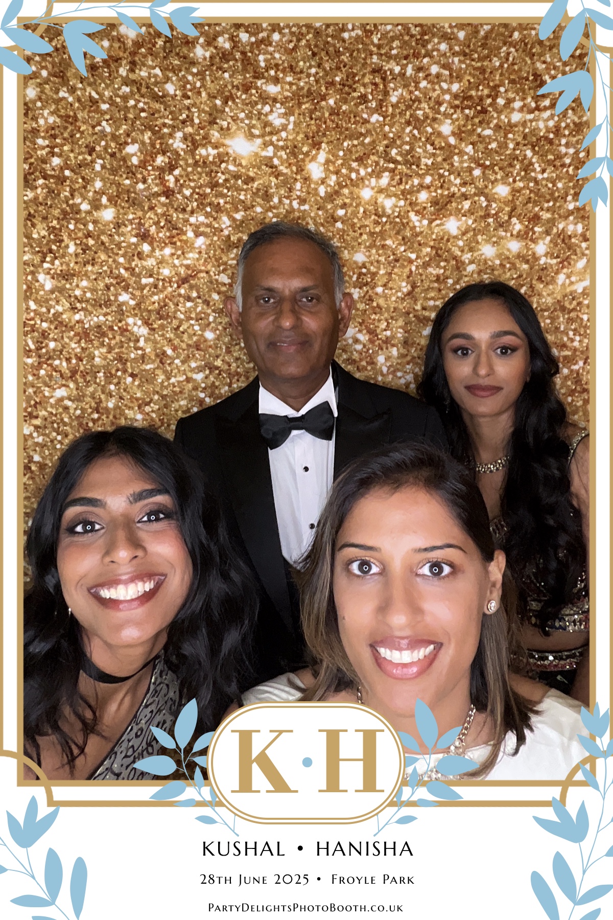Kushal and Hanisha’s Wedding | View more photos from the event at gallery.partydelightsphotobooth.co.uk/u/PartyDelightsPhotoBooth/Kushal-and-Hanisha’s-Wedding
