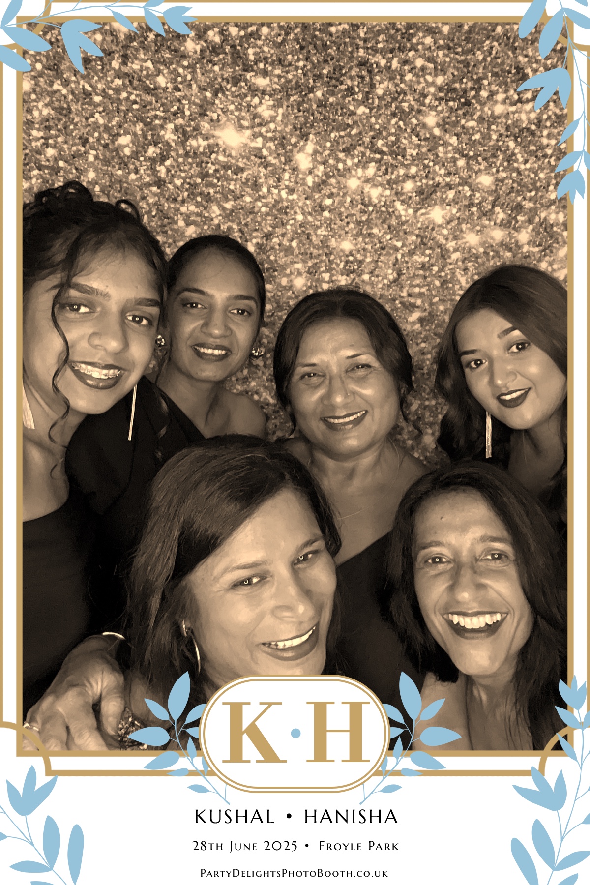 Kushal and Hanisha’s Wedding | View more photos from the event at gallery.partydelightsphotobooth.co.uk/u/PartyDelightsPhotoBooth/Kushal-and-Hanisha’s-Wedding