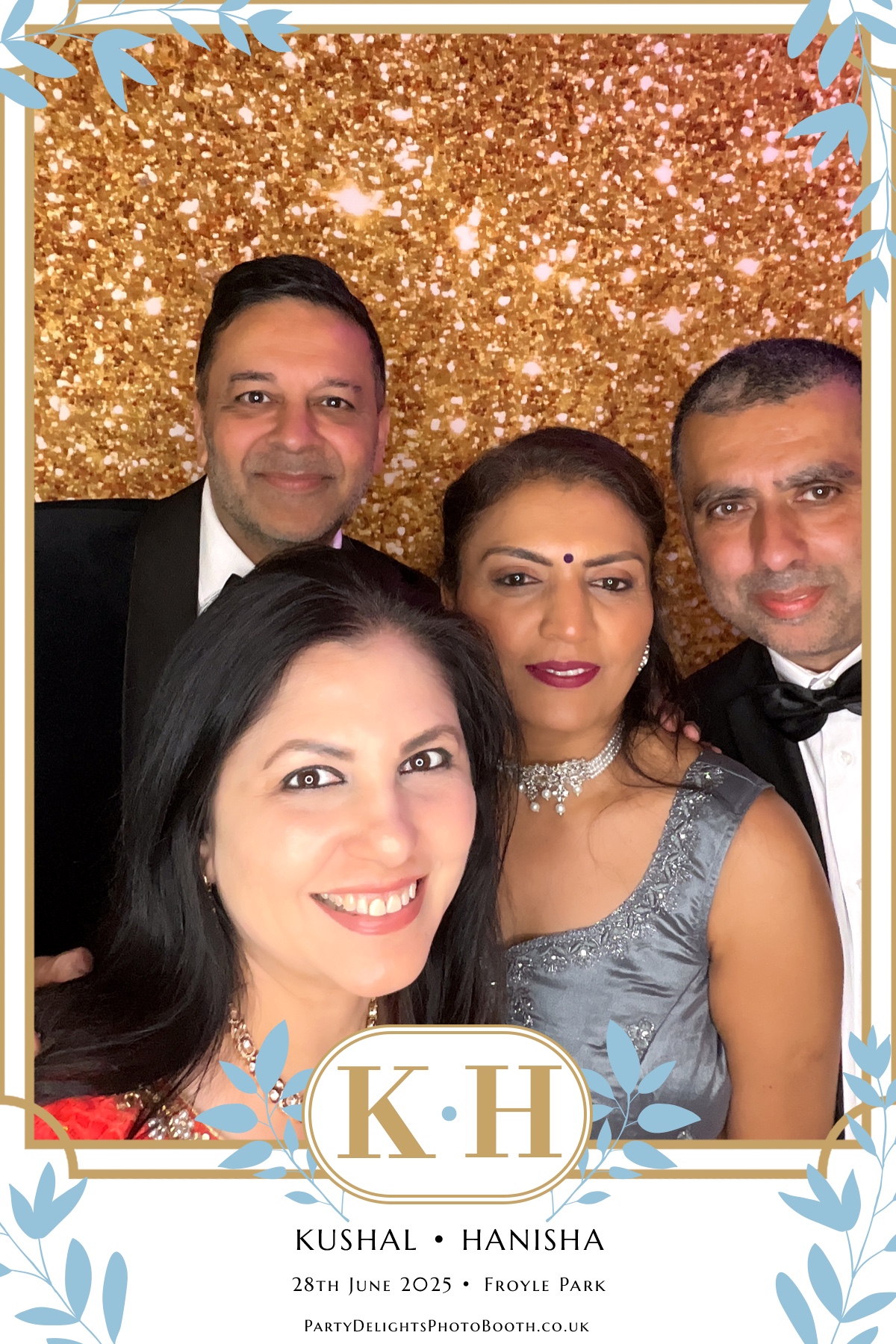 Kushal and Hanisha’s Wedding | View more photos from the event at gallery.partydelightsphotobooth.co.uk/u/PartyDelightsPhotoBooth/Kushal-and-Hanisha’s-Wedding