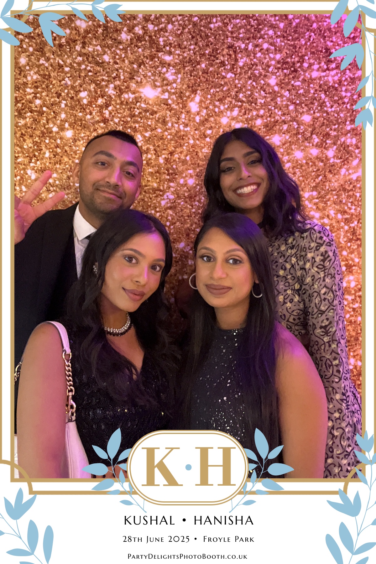 Kushal and Hanisha’s Wedding | View more photos from the event at gallery.partydelightsphotobooth.co.uk/u/PartyDelightsPhotoBooth/Kushal-and-Hanisha’s-Wedding
