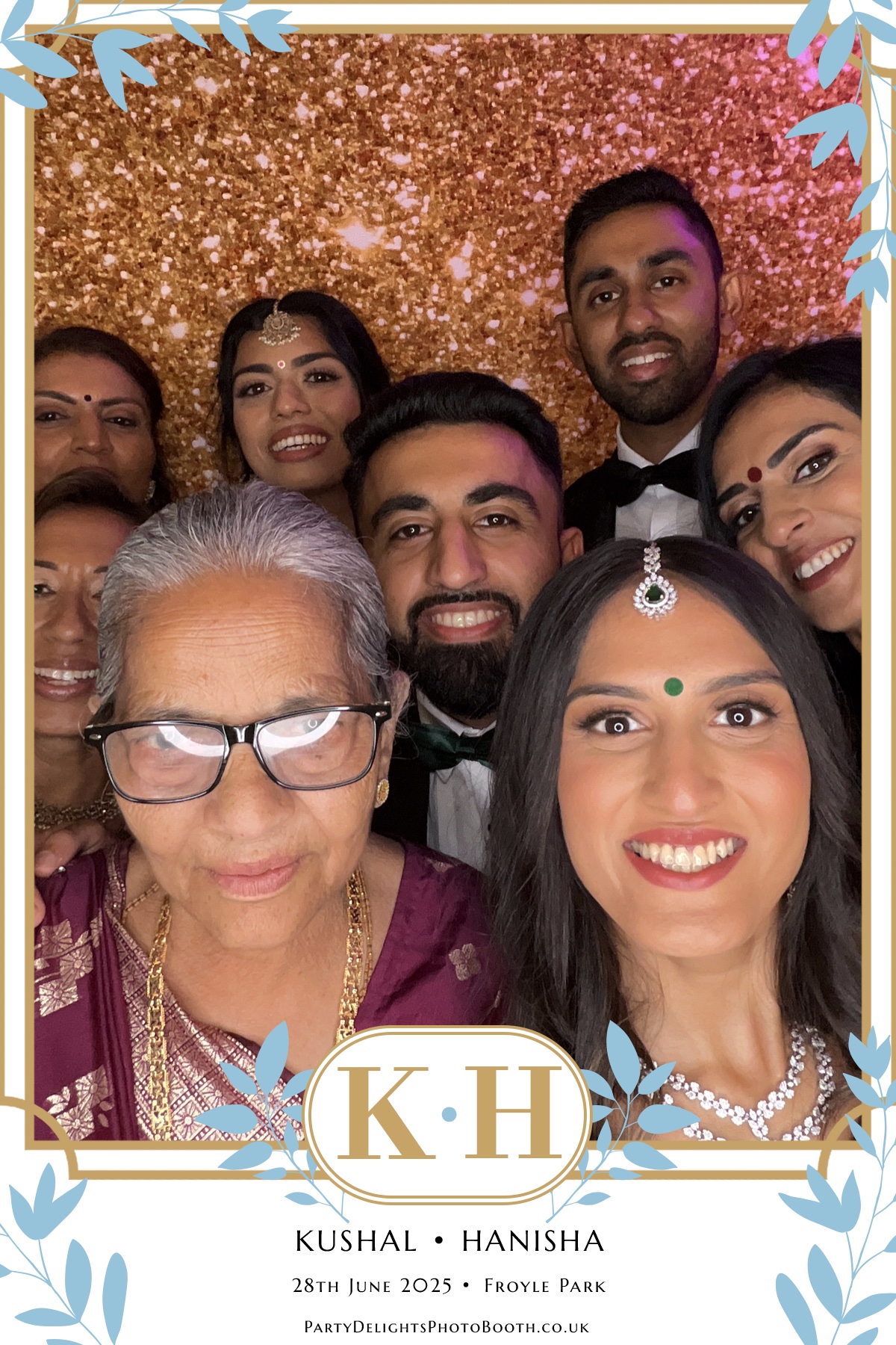 Kushal and Hanisha’s Wedding | View more photos from the event at gallery.partydelightsphotobooth.co.uk/u/PartyDelightsPhotoBooth/Kushal-and-Hanisha’s-Wedding