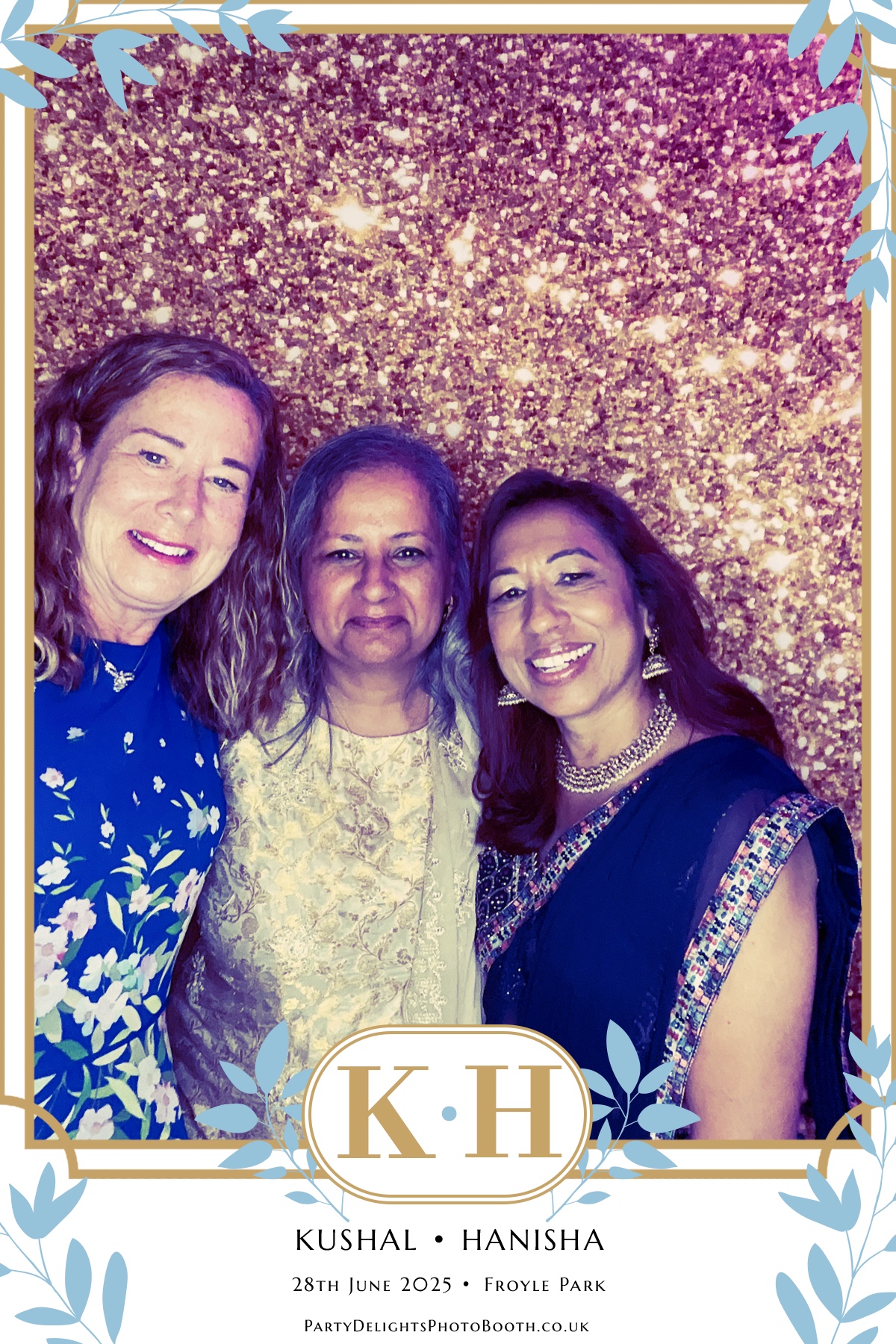 Kushal and Hanisha’s Wedding | View more photos from the event at gallery.partydelightsphotobooth.co.uk/u/PartyDelightsPhotoBooth/Kushal-and-Hanisha’s-Wedding