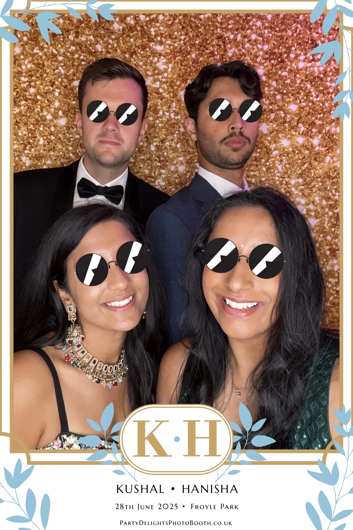 Kushal and Hanisha’s Wedding | View more photos from the event at gallery.partydelightsphotobooth.co.uk/u/PartyDelightsPhotoBooth/Kushal-and-Hanisha’s-Wedding