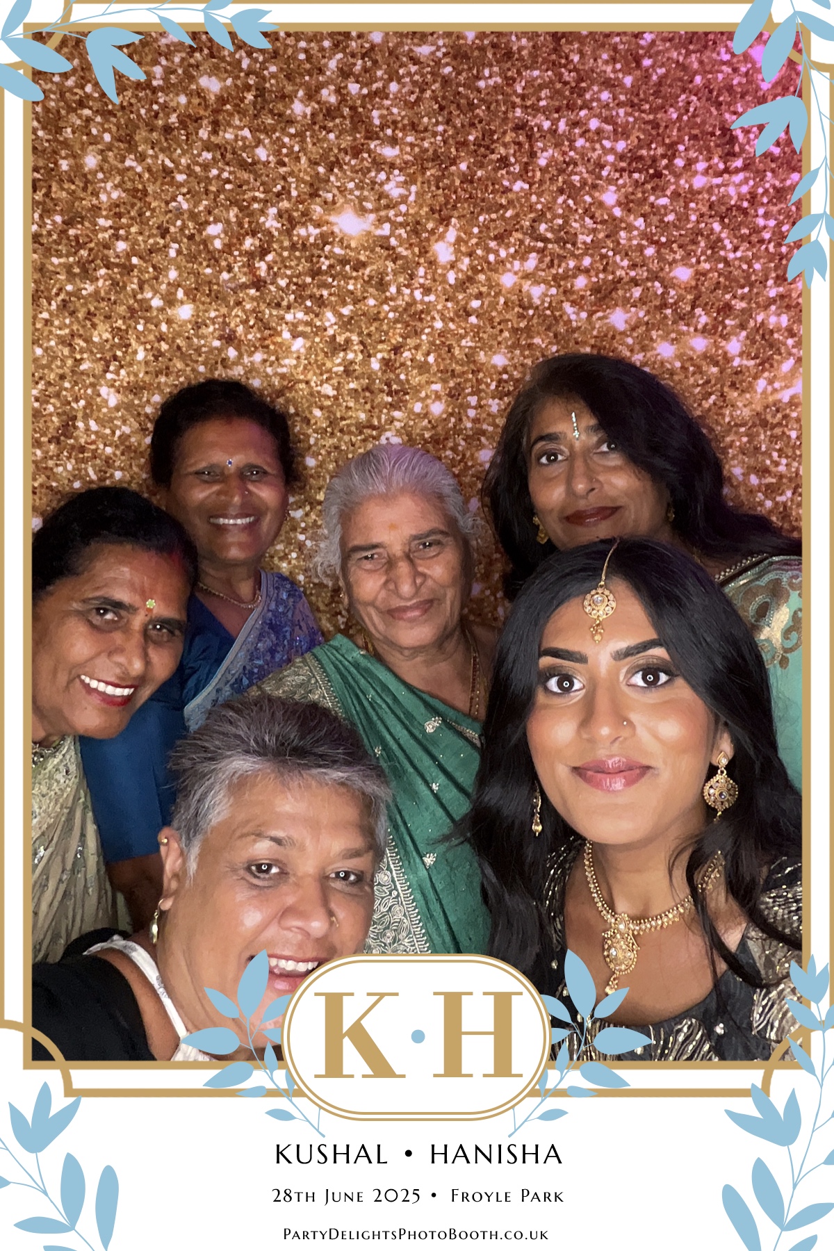 Kushal and Hanisha’s Wedding | View more photos from the event at gallery.partydelightsphotobooth.co.uk/u/PartyDelightsPhotoBooth/Kushal-and-Hanisha’s-Wedding