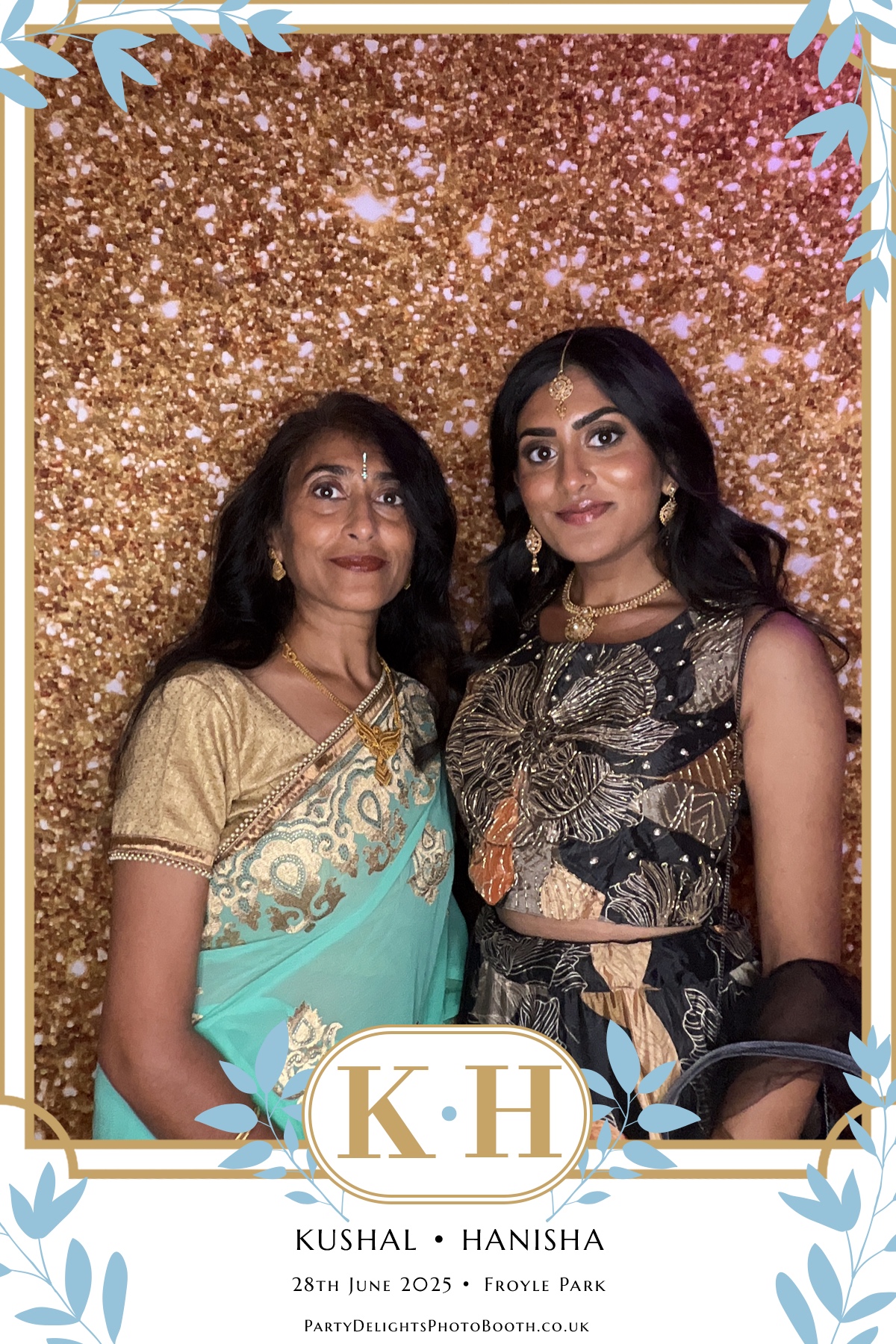 Kushal and Hanisha’s Wedding | View more photos from the event at gallery.partydelightsphotobooth.co.uk/u/PartyDelightsPhotoBooth/Kushal-and-Hanisha’s-Wedding