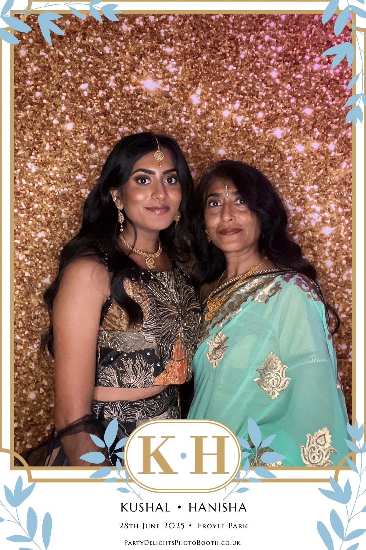 Kushal and Hanisha’s Wedding | View more photos from the event at gallery.partydelightsphotobooth.co.uk/u/PartyDelightsPhotoBooth/Kushal-and-Hanisha’s-Wedding