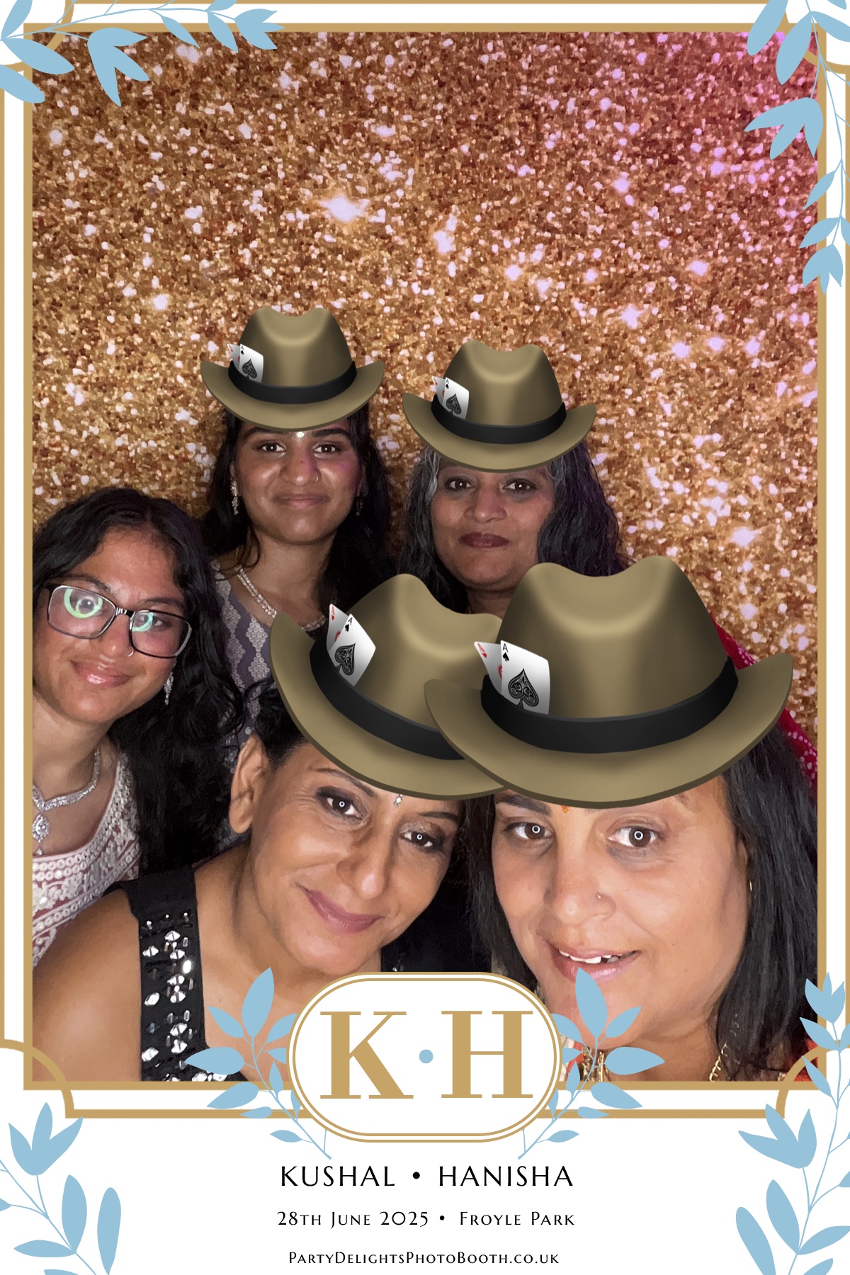 Kushal and Hanisha’s Wedding | View more photos from the event at gallery.partydelightsphotobooth.co.uk/u/PartyDelightsPhotoBooth/Kushal-and-Hanisha’s-Wedding