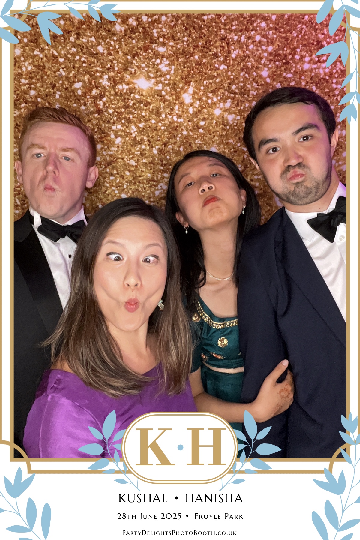 Kushal and Hanisha’s Wedding | View more photos from the event at gallery.partydelightsphotobooth.co.uk/u/PartyDelightsPhotoBooth/Kushal-and-Hanisha’s-Wedding