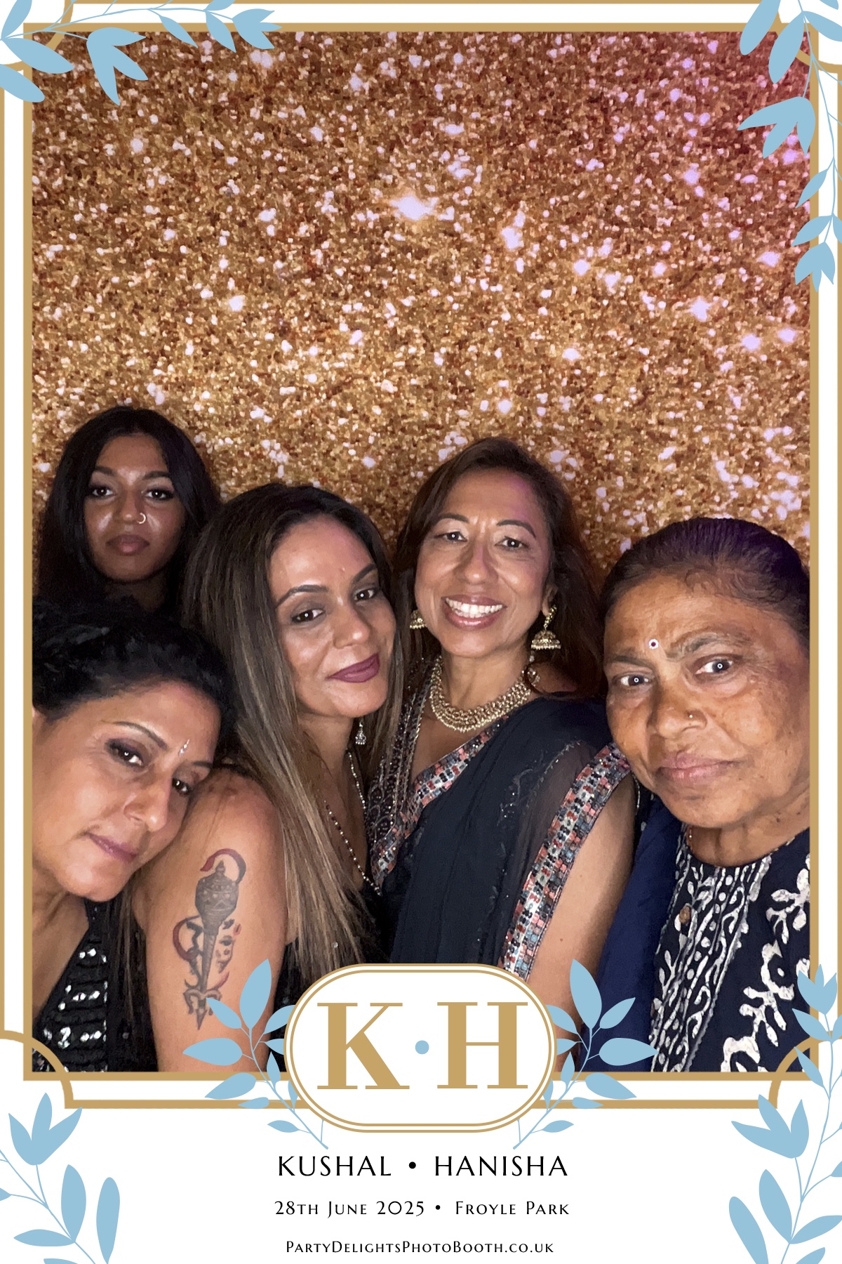 Kushal and Hanisha’s Wedding | View more photos from the event at gallery.partydelightsphotobooth.co.uk/u/PartyDelightsPhotoBooth/Kushal-and-Hanisha’s-Wedding