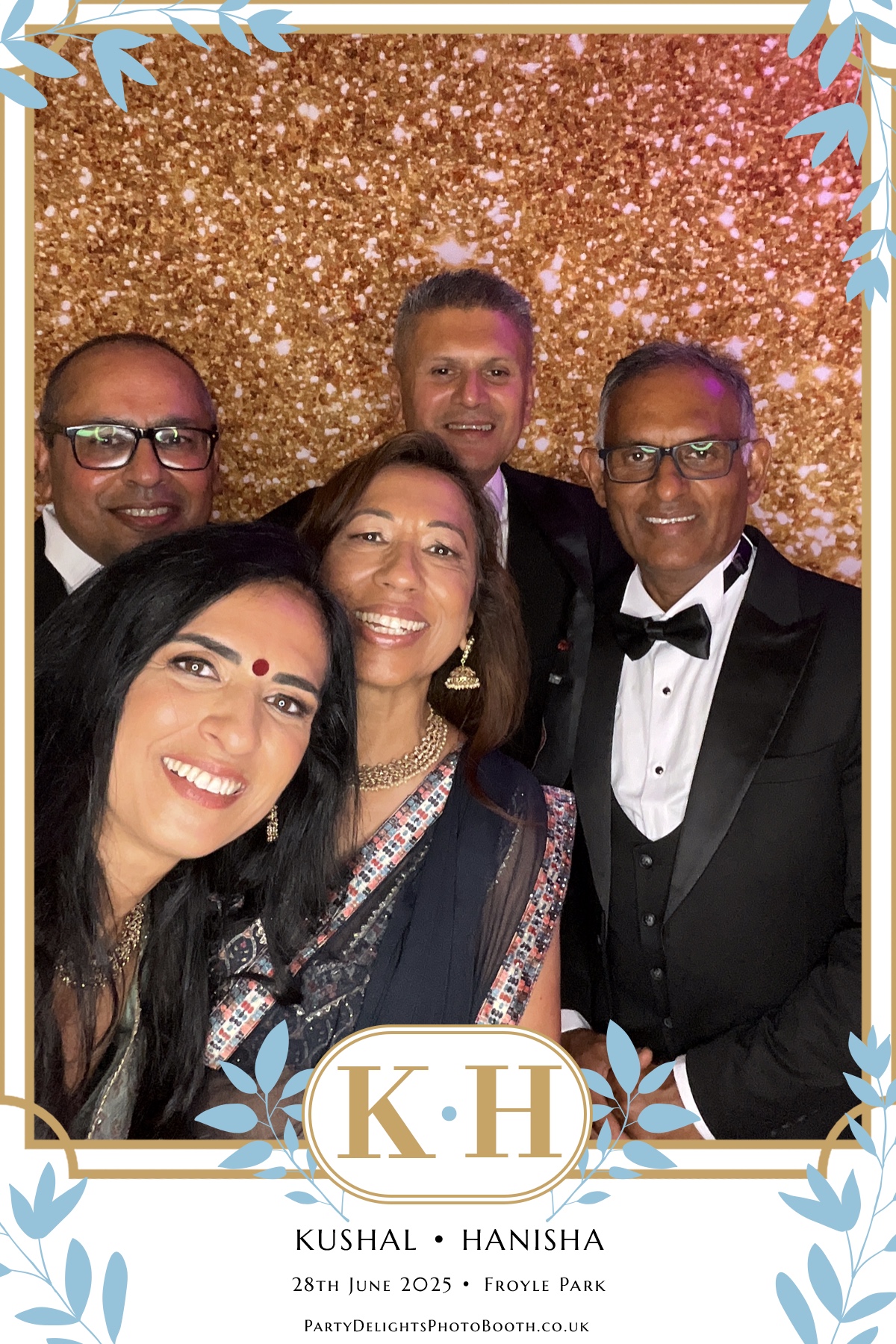 Kushal and Hanisha’s Wedding | View more photos from the event at gallery.partydelightsphotobooth.co.uk/u/PartyDelightsPhotoBooth/Kushal-and-Hanisha’s-Wedding