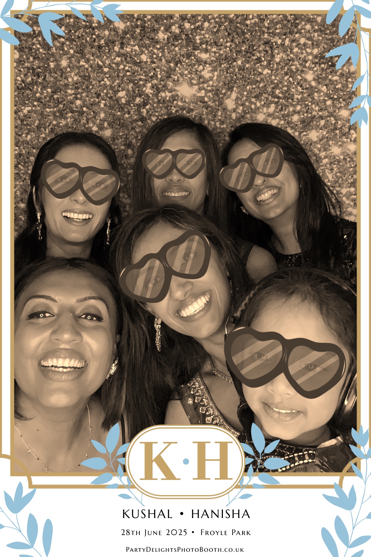 Kushal and Hanisha’s Wedding | View more photos from the event at gallery.partydelightsphotobooth.co.uk/u/PartyDelightsPhotoBooth/Kushal-and-Hanisha’s-Wedding