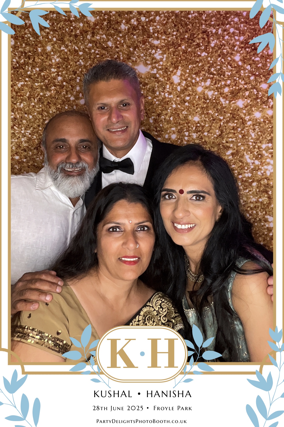 Kushal and Hanisha’s Wedding | View more photos from the event at gallery.partydelightsphotobooth.co.uk/u/PartyDelightsPhotoBooth/Kushal-and-Hanisha’s-Wedding