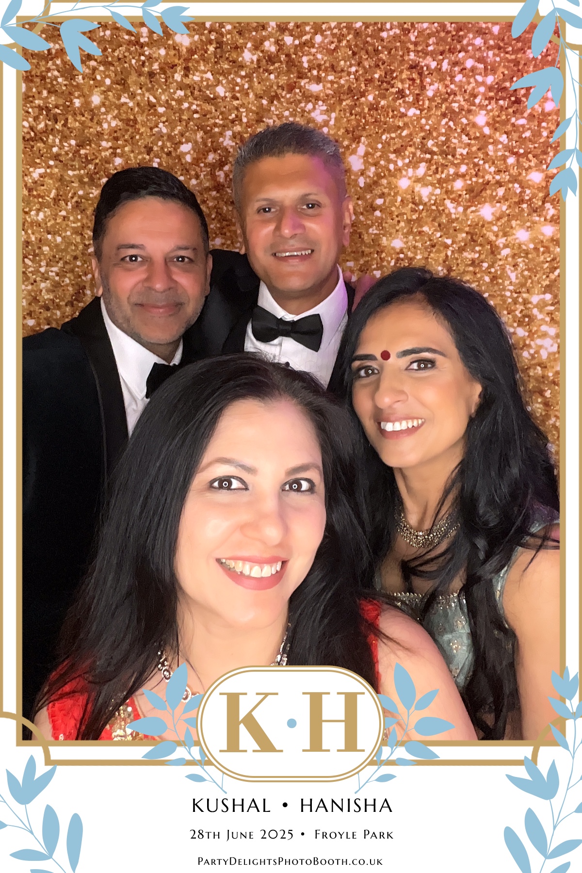 Kushal and Hanisha’s Wedding | View more photos from the event at gallery.partydelightsphotobooth.co.uk/u/PartyDelightsPhotoBooth/Kushal-and-Hanisha’s-Wedding