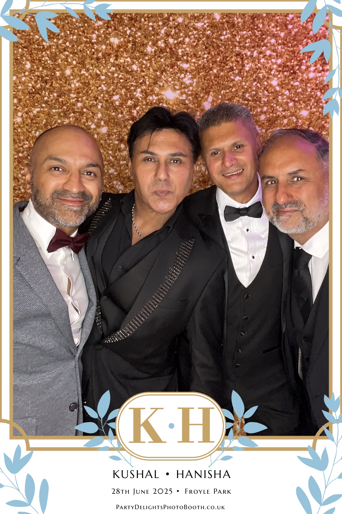 Kushal and Hanisha’s Wedding | View more photos from the event at gallery.partydelightsphotobooth.co.uk/u/PartyDelightsPhotoBooth/Kushal-and-Hanisha’s-Wedding