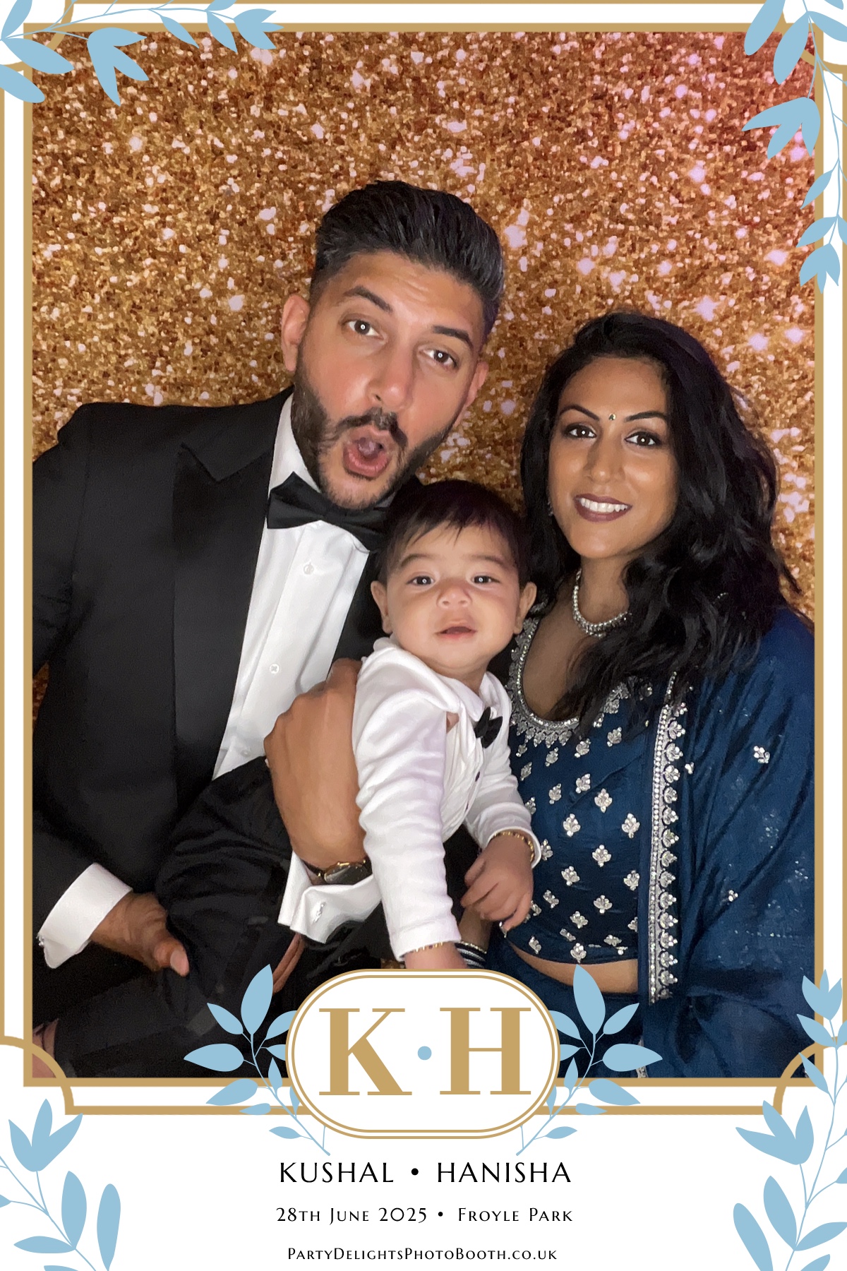 Kushal and Hanisha’s Wedding | View more photos from the event at gallery.partydelightsphotobooth.co.uk/u/PartyDelightsPhotoBooth/Kushal-and-Hanisha’s-Wedding
