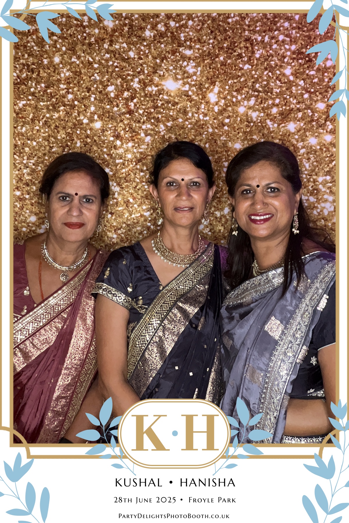 Kushal and Hanisha’s Wedding | View more photos from the event at gallery.partydelightsphotobooth.co.uk/u/PartyDelightsPhotoBooth/Kushal-and-Hanisha’s-Wedding