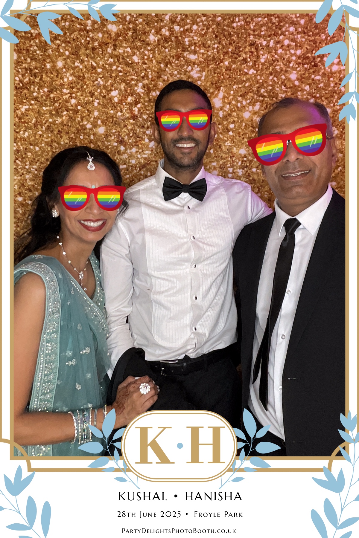 Kushal and Hanisha’s Wedding | View more photos from the event at gallery.partydelightsphotobooth.co.uk/u/PartyDelightsPhotoBooth/Kushal-and-Hanisha’s-Wedding