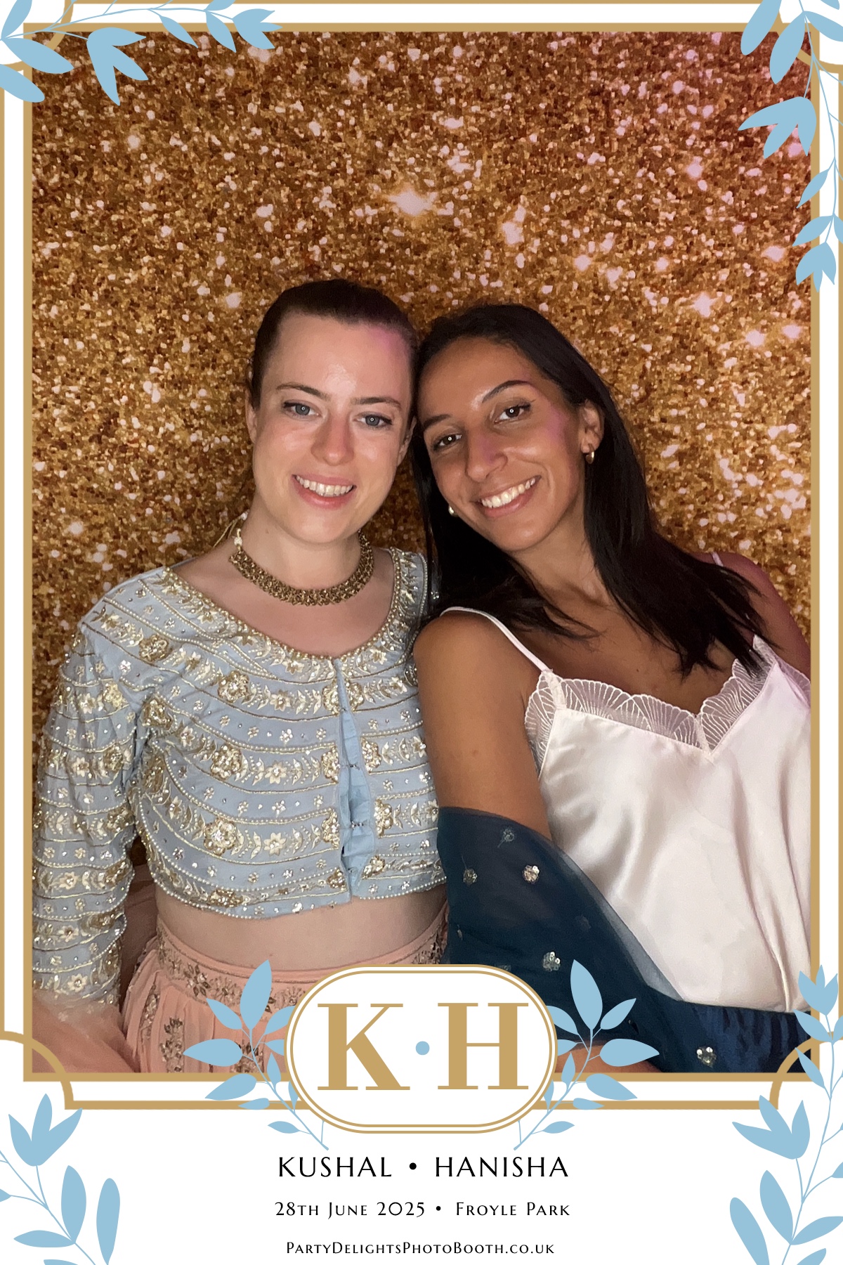 Kushal and Hanisha’s Wedding | View more photos from the event at gallery.partydelightsphotobooth.co.uk/u/PartyDelightsPhotoBooth/Kushal-and-Hanisha’s-Wedding