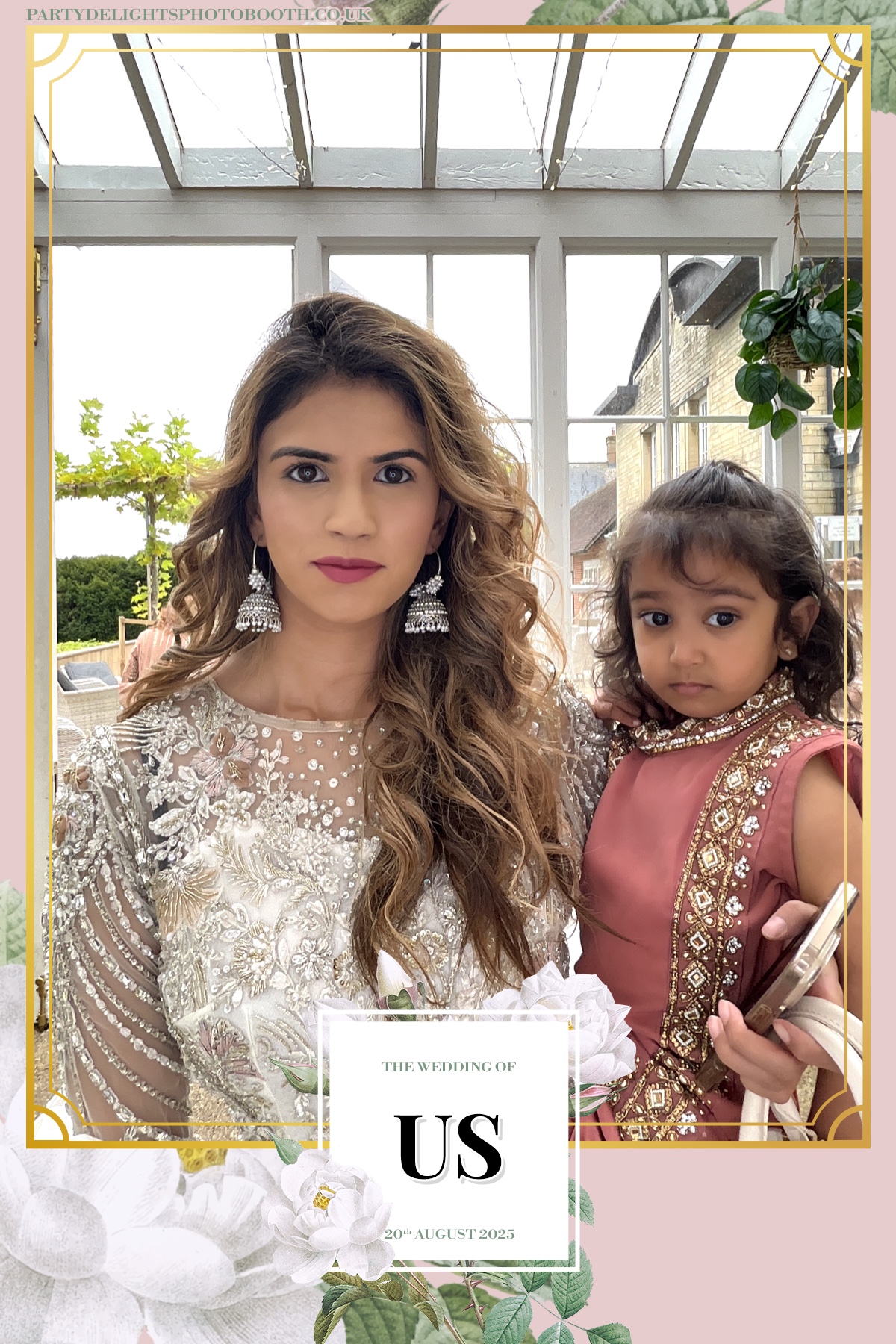 Safa & Usma Wedding | View more photos from the event at gallery.partydelightsphotobooth.co.uk/u/PartyDelightsPhotoBooth/Safa-Usma-Wedding