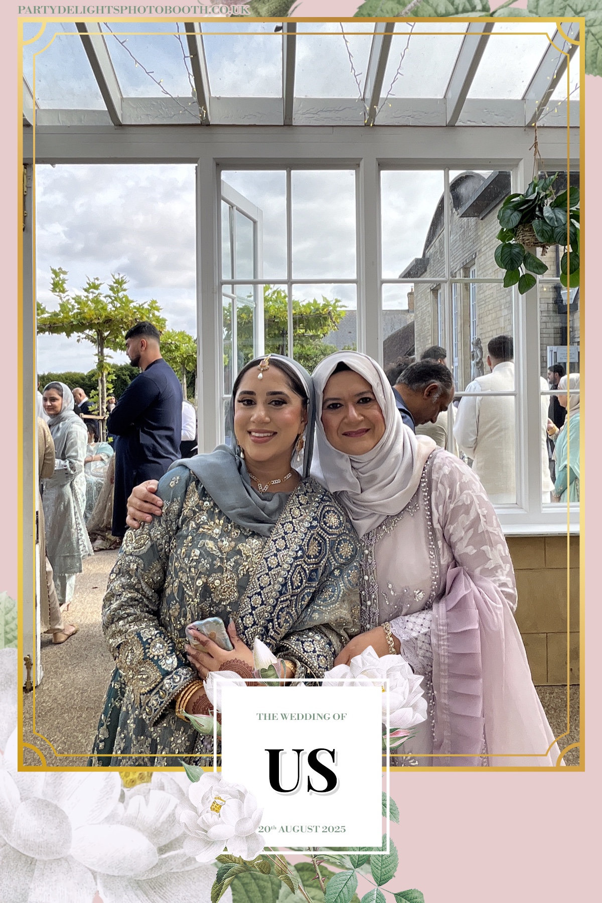 Safa & Usma Wedding | View more photos from the event at gallery.partydelightsphotobooth.co.uk/u/PartyDelightsPhotoBooth/Safa-Usma-Wedding