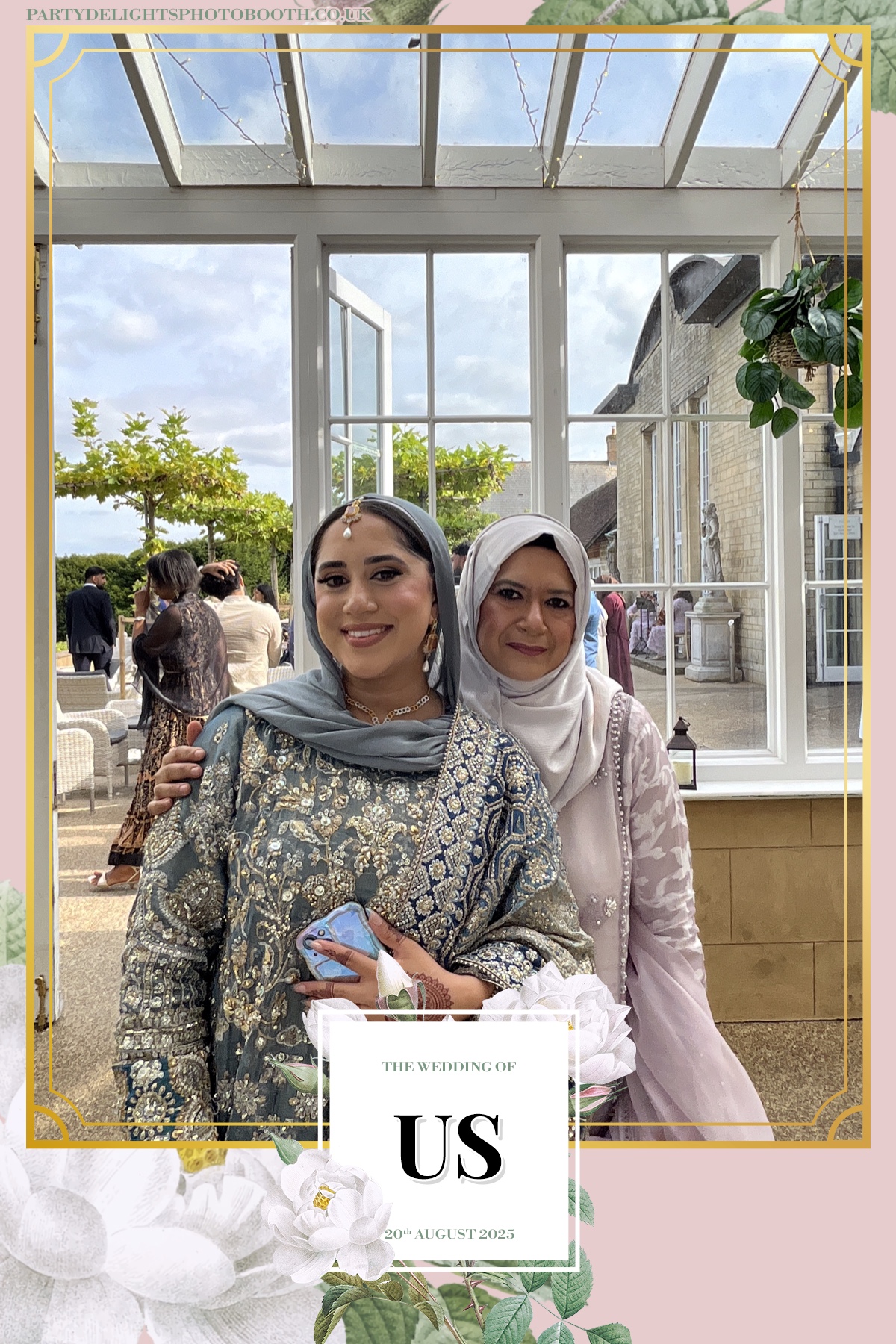Safa & Usma Wedding | View more photos from the event at gallery.partydelightsphotobooth.co.uk/u/PartyDelightsPhotoBooth/Safa-Usma-Wedding