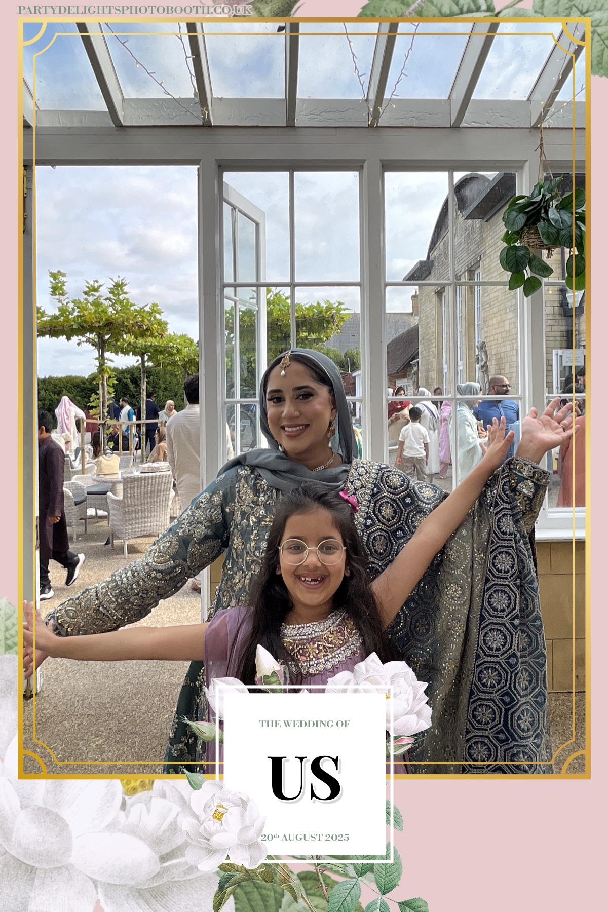 Safa & Usma Wedding | View more photos from the event at gallery.partydelightsphotobooth.co.uk/u/PartyDelightsPhotoBooth/Safa-Usma-Wedding