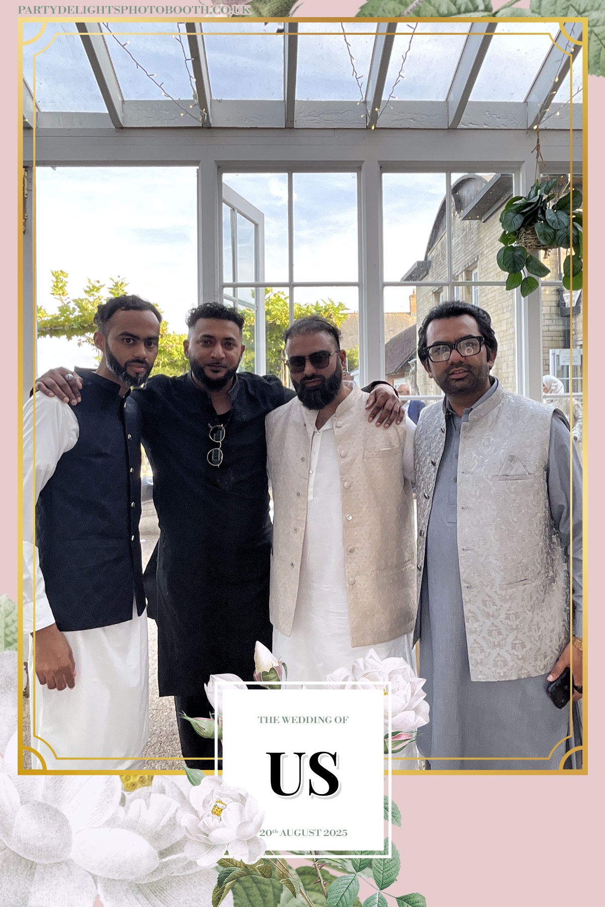 Safa & Usma Wedding | View more photos from the event at gallery.partydelightsphotobooth.co.uk/u/PartyDelightsPhotoBooth/Safa-Usma-Wedding