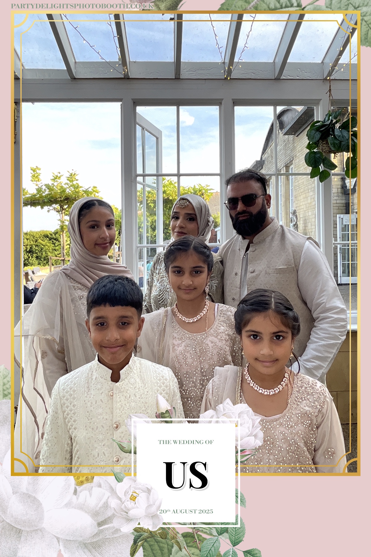 Safa & Usma Wedding | View more photos from the event at gallery.partydelightsphotobooth.co.uk/u/PartyDelightsPhotoBooth/Safa-Usma-Wedding