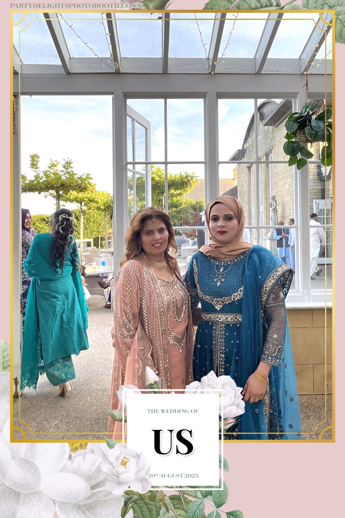 Safa & Usma Wedding | View more photos from the event at gallery.partydelightsphotobooth.co.uk/u/PartyDelightsPhotoBooth/Safa-Usma-Wedding
