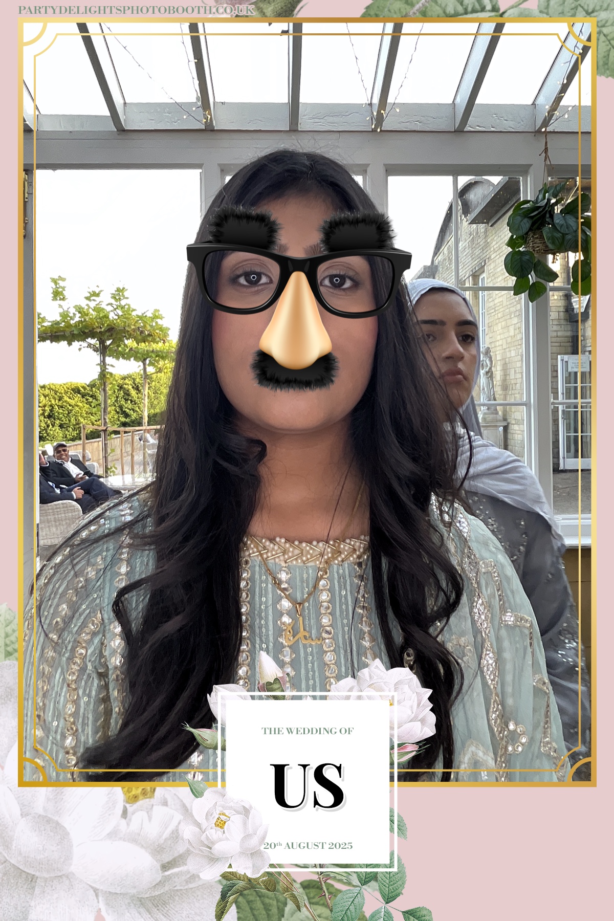 Safa & Usma Wedding | View more photos from the event at gallery.partydelightsphotobooth.co.uk/u/PartyDelightsPhotoBooth/Safa-Usma-Wedding