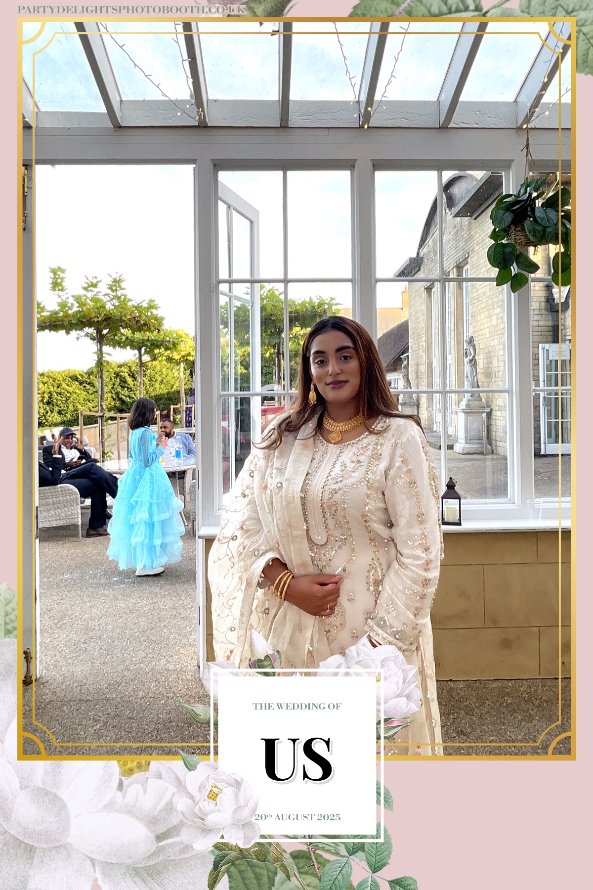 Safa & Usma Wedding | View more photos from the event at gallery.partydelightsphotobooth.co.uk/u/PartyDelightsPhotoBooth/Safa-Usma-Wedding