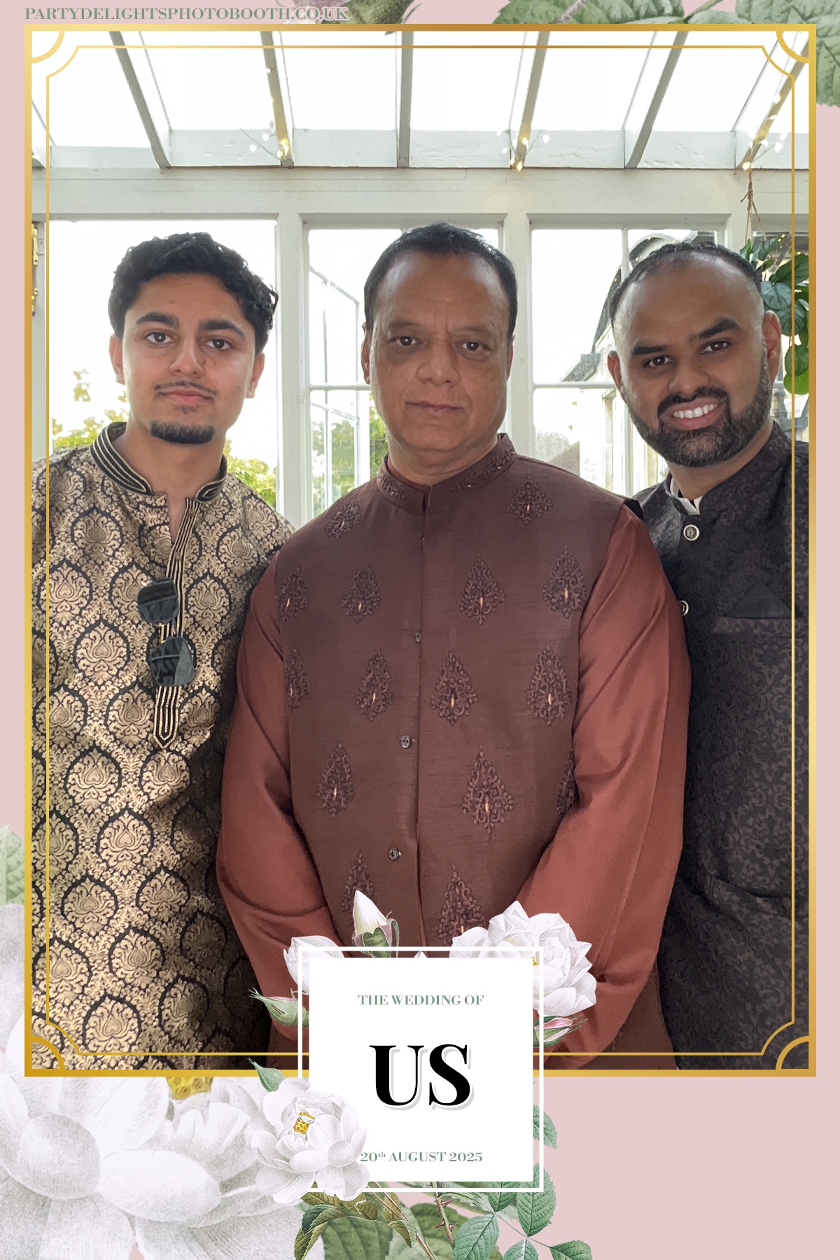 Safa & Usma Wedding | View more photos from the event at gallery.partydelightsphotobooth.co.uk/u/PartyDelightsPhotoBooth/Safa-Usma-Wedding