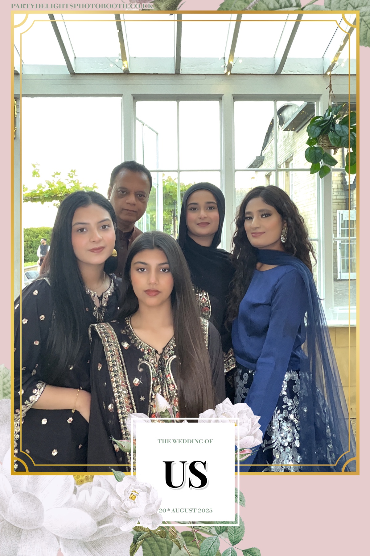 Safa & Usma Wedding | View more photos from the event at gallery.partydelightsphotobooth.co.uk/u/PartyDelightsPhotoBooth/Safa-Usma-Wedding