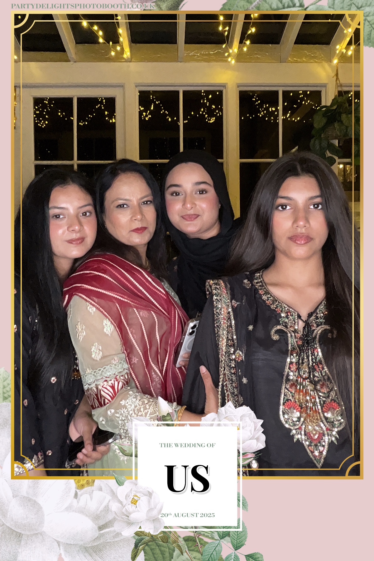 Safa & Usma Wedding | View more photos from the event at gallery.partydelightsphotobooth.co.uk/u/PartyDelightsPhotoBooth/Safa-Usma-Wedding